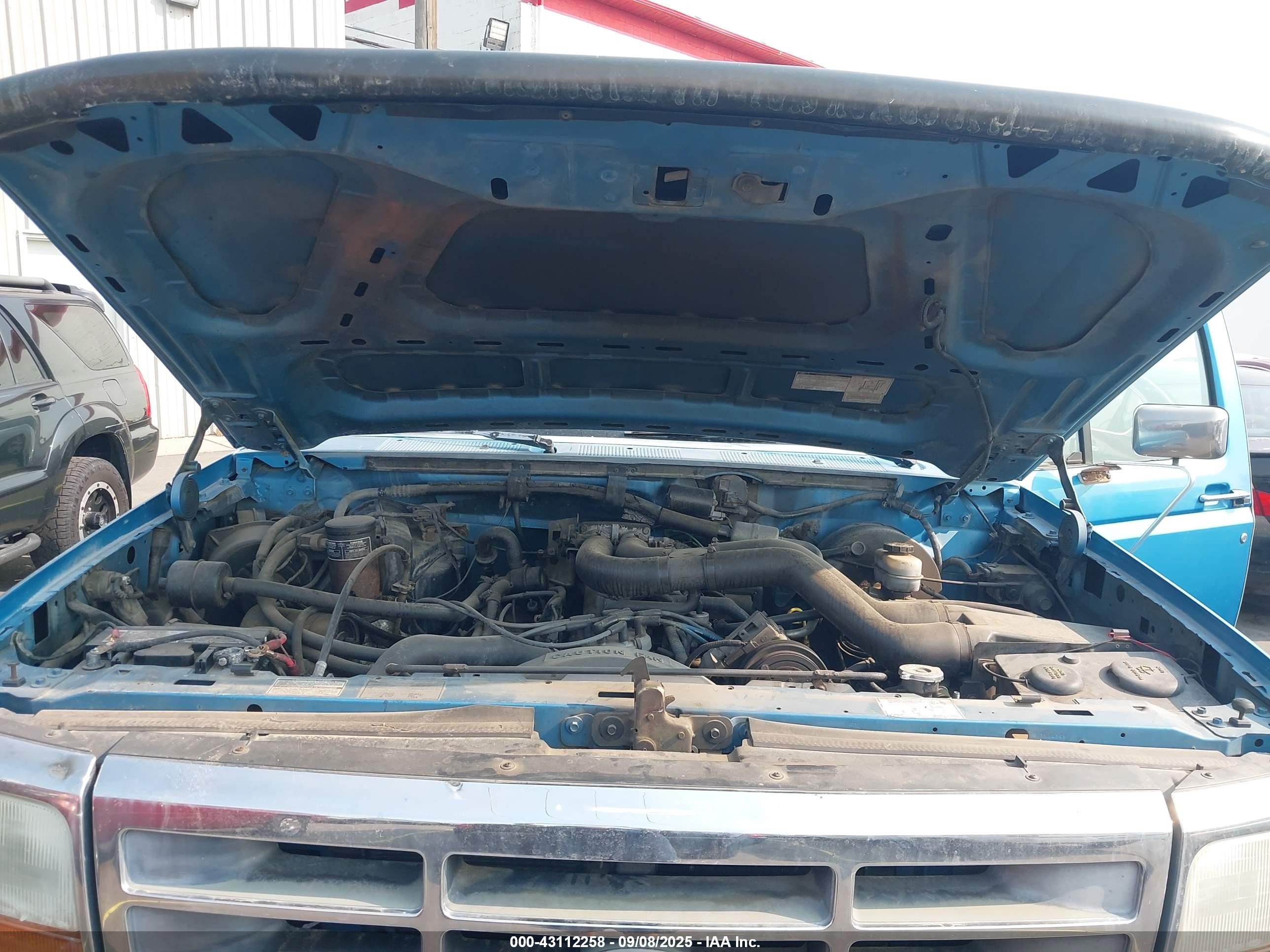 1993 Ford F250   Blue vin: 1FTHX26G6PKA52231