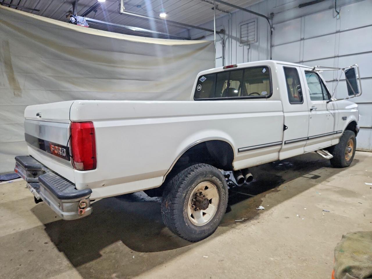 1996 Ford F250 White vin: 1FTHX26G6TEB52922
