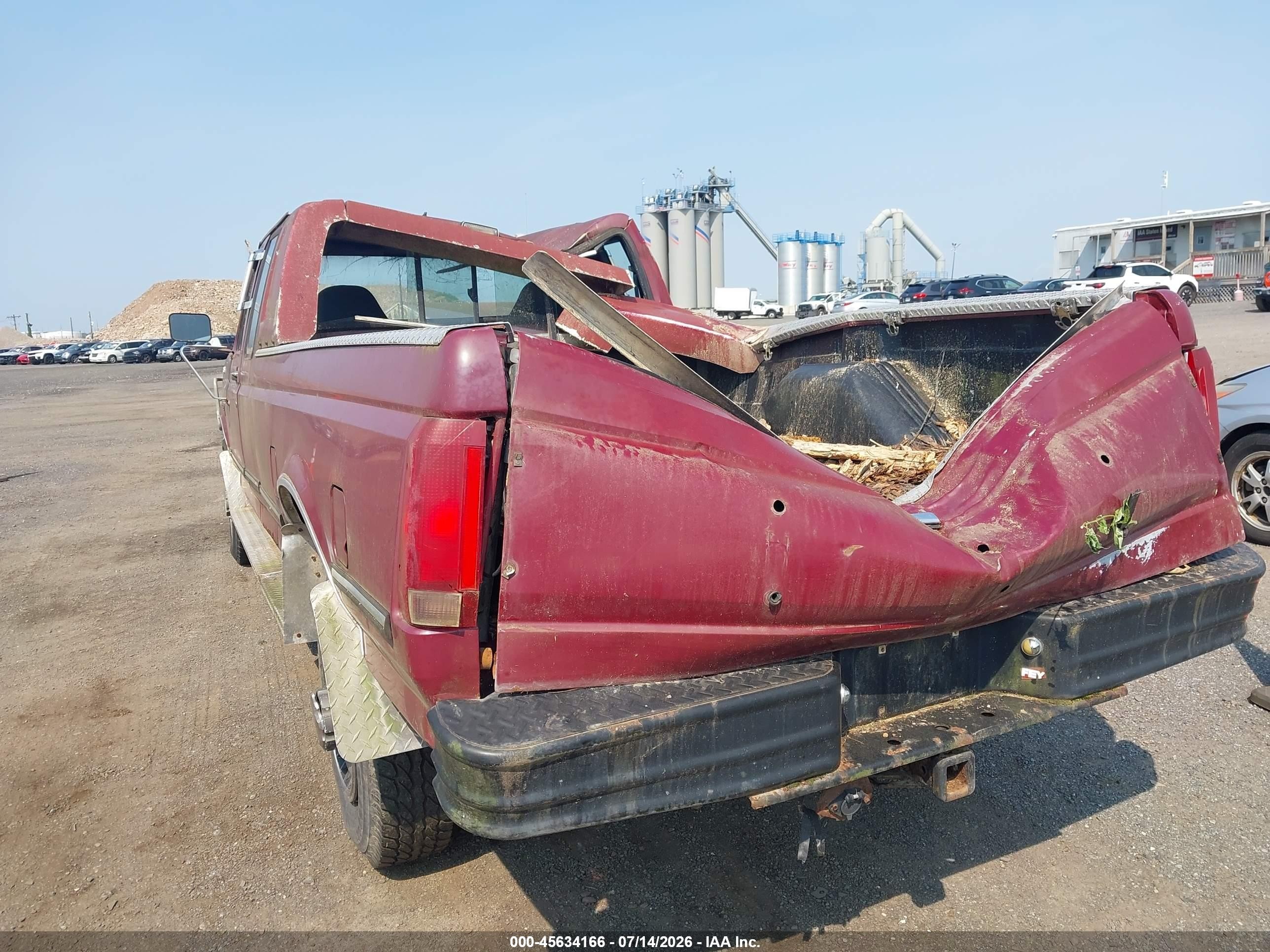 1993 Ford F250   Красный vin: 1FTHX26G8PKB78171