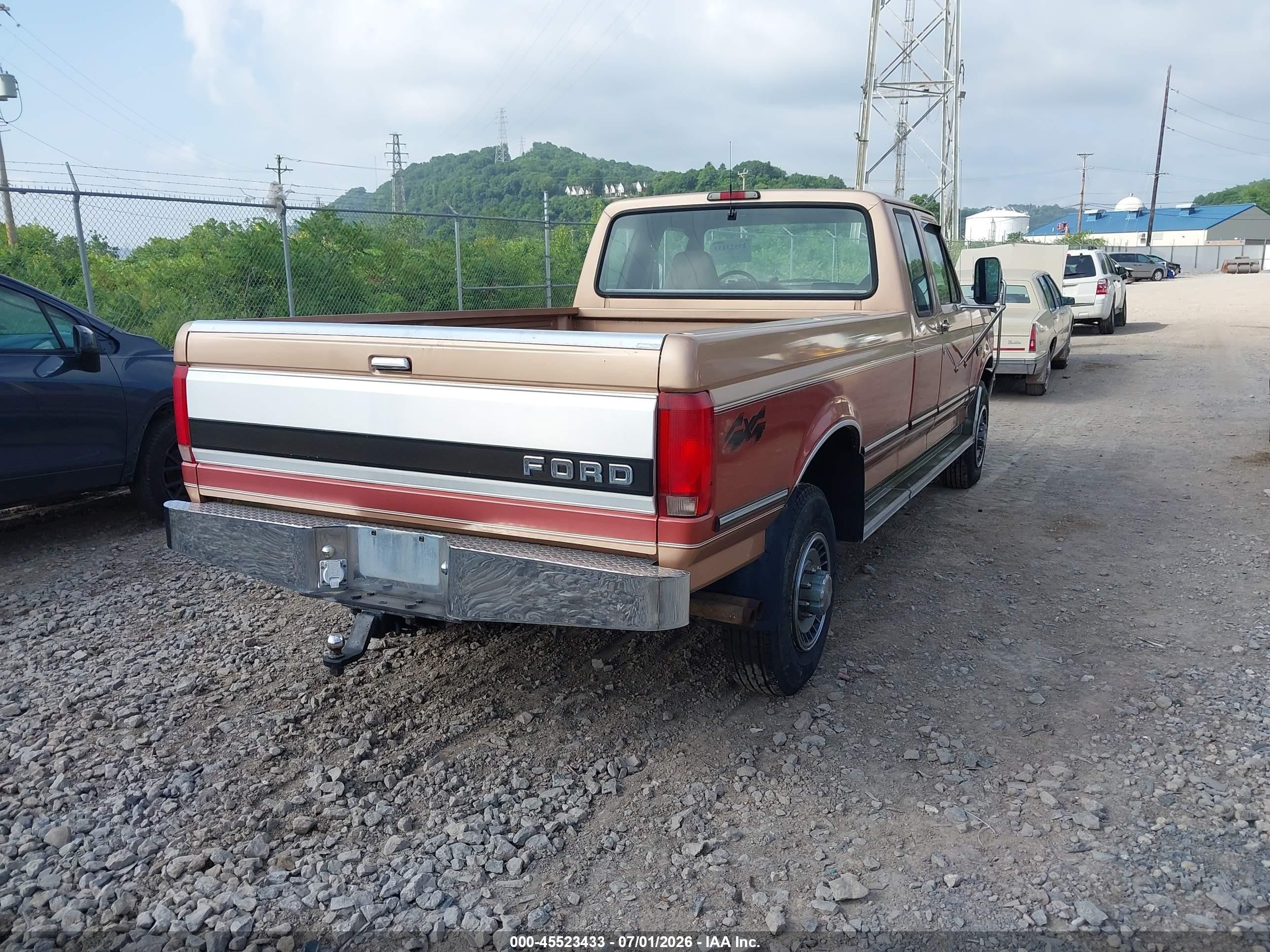 1994 Ford F250   Brown vin: 1FTHX26G8RKA64786