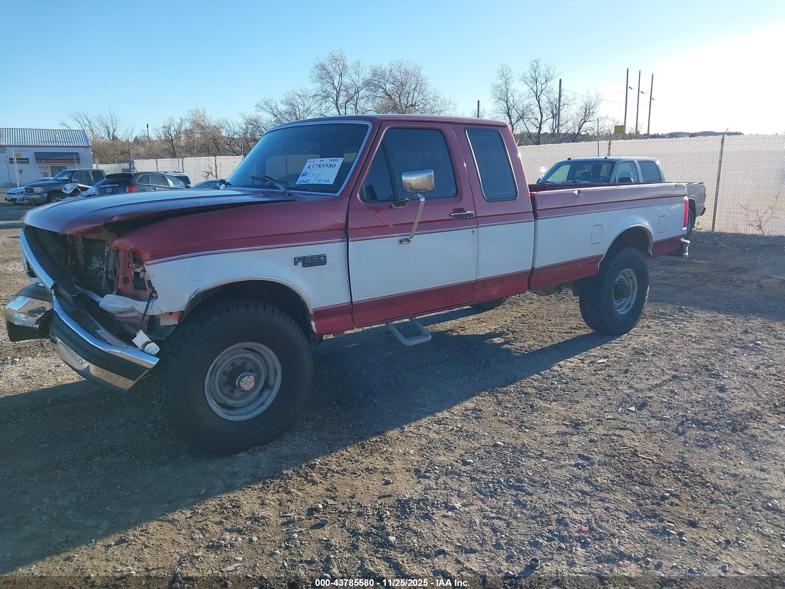 1993 Ford F250   Red vin: 1FTHX26GXPKB01740