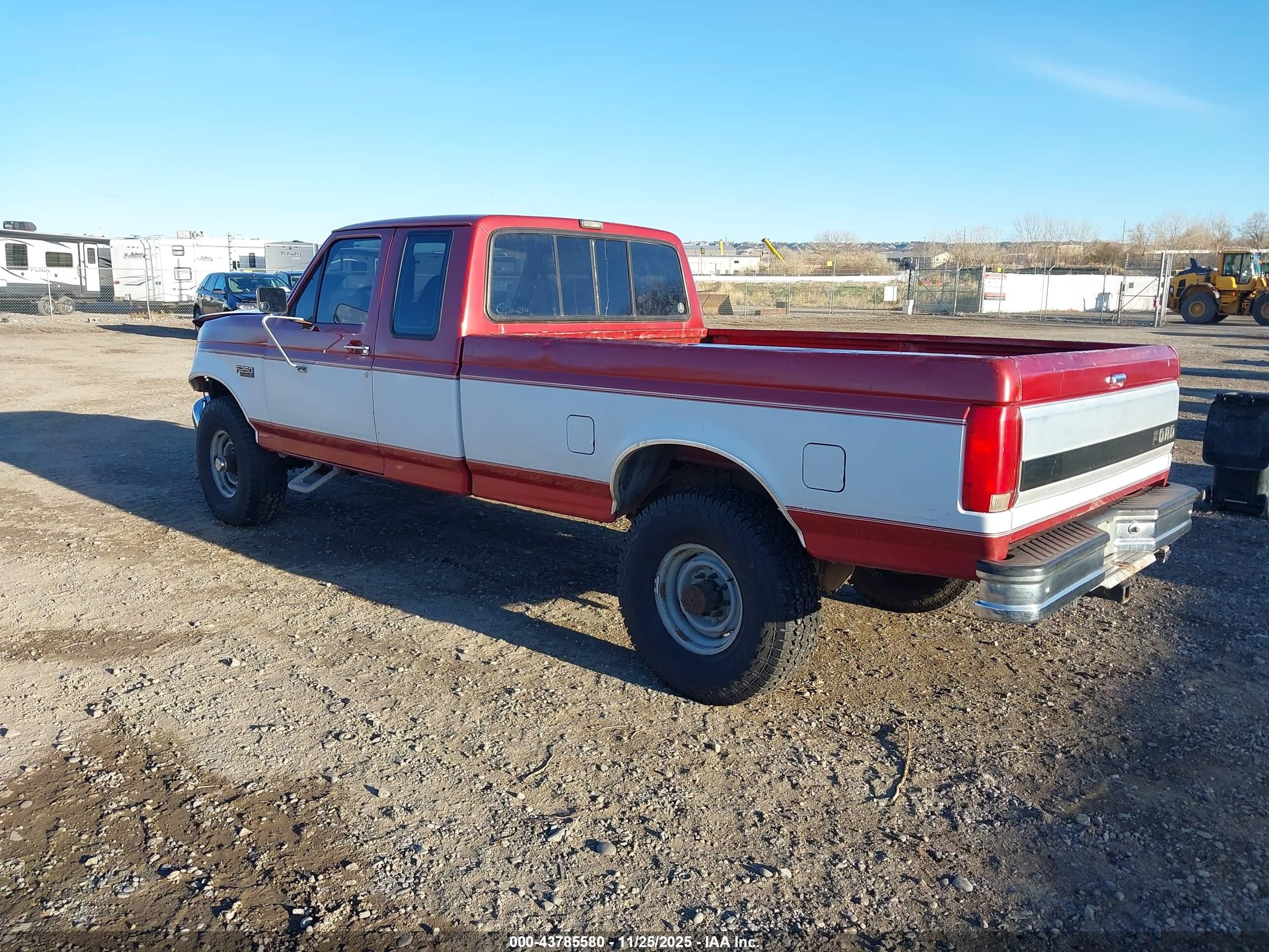 1993 Ford F250   Red vin: 1FTHX26GXPKB01740