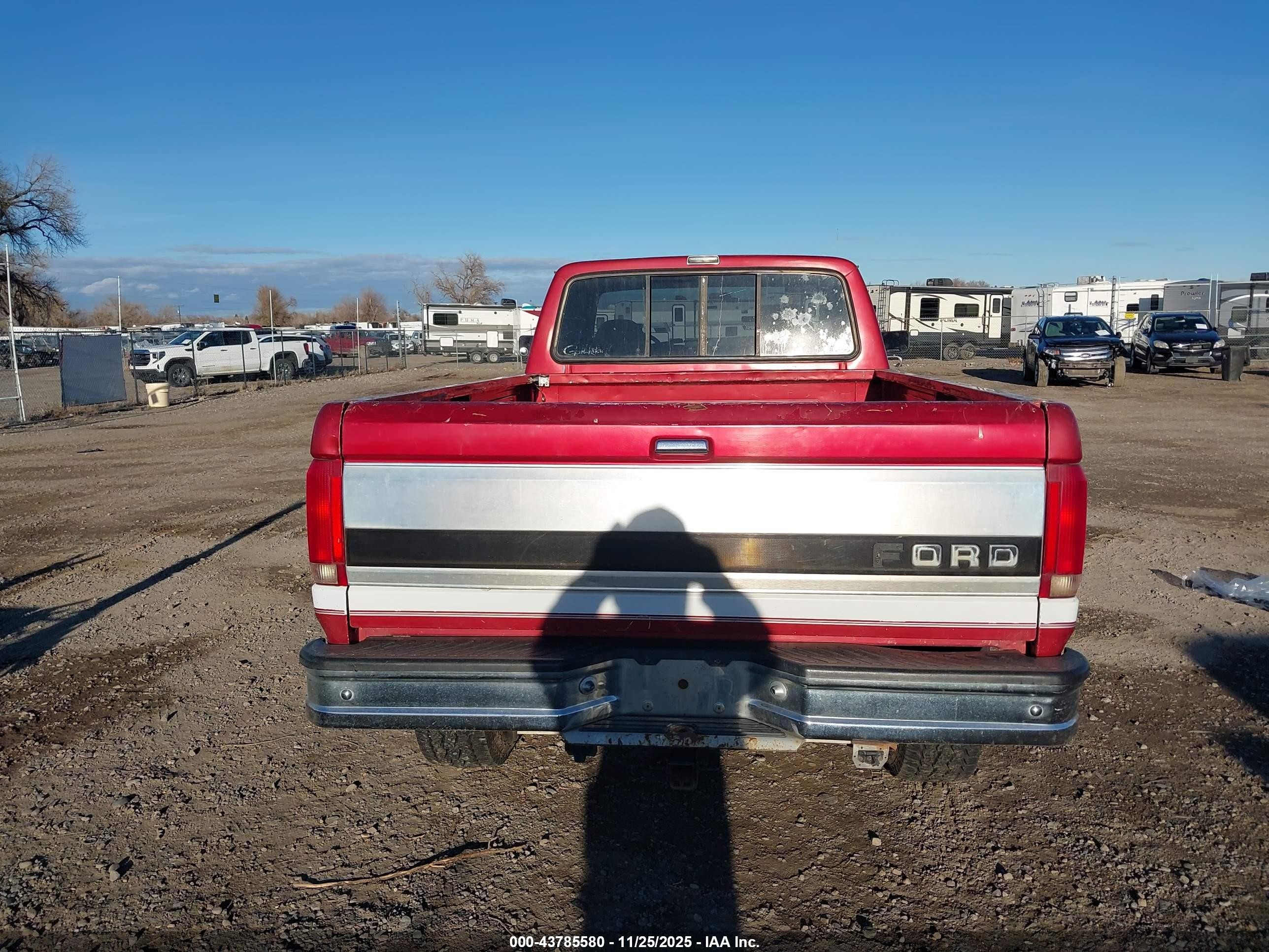 1993 Ford F250   Red vin: 1FTHX26GXPKB01740