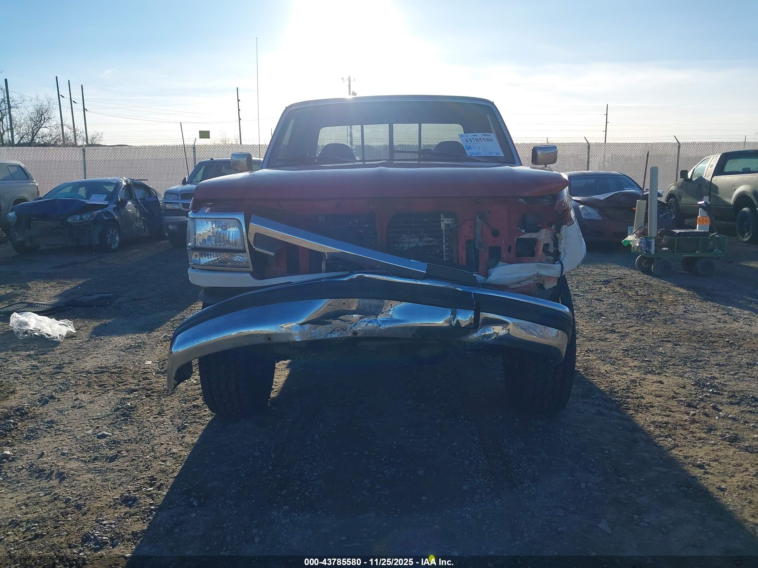 1993 Ford F250   Red vin: 1FTHX26GXPKB01740