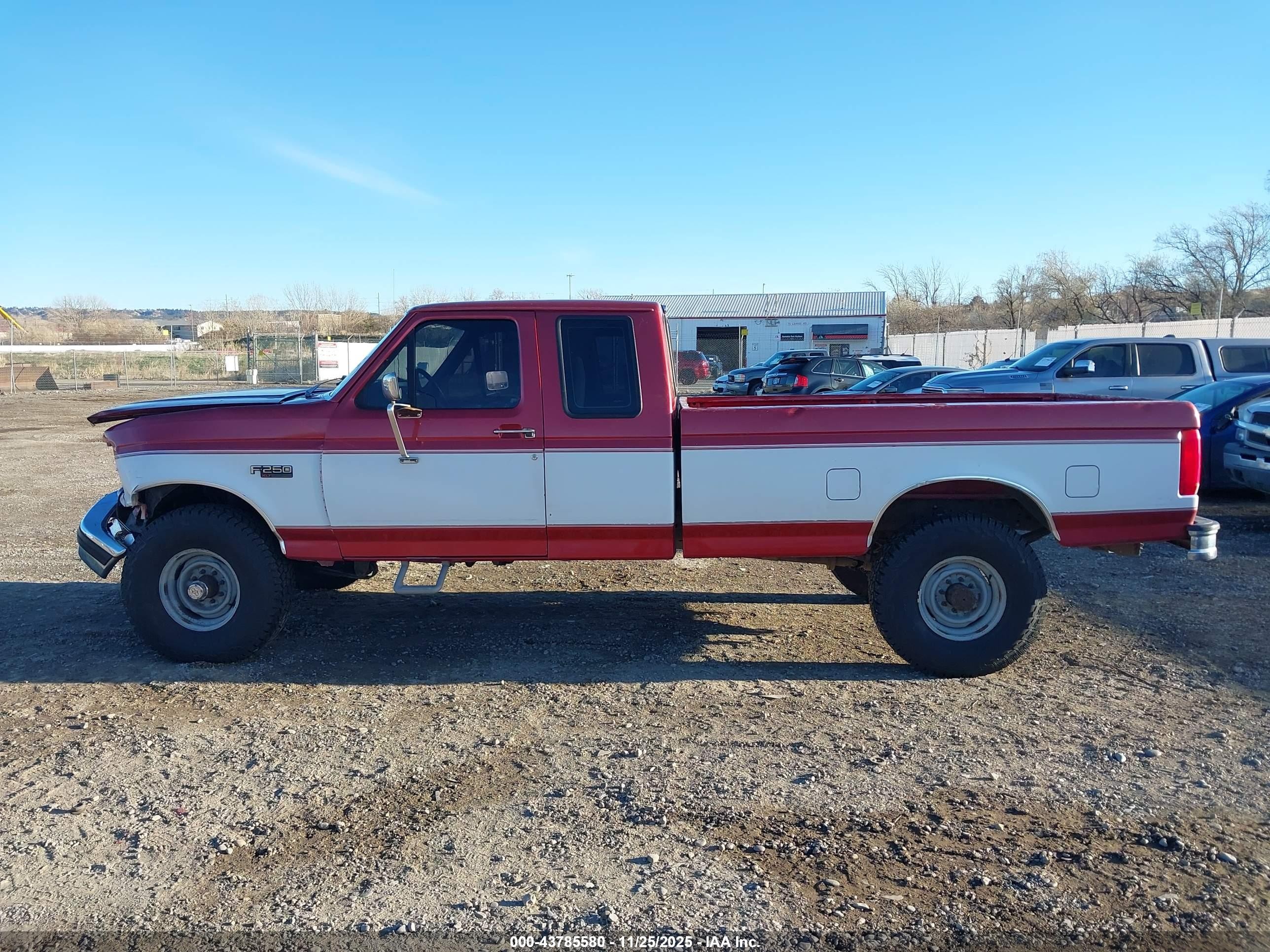 1993 Ford F250   Red vin: 1FTHX26GXPKB01740
