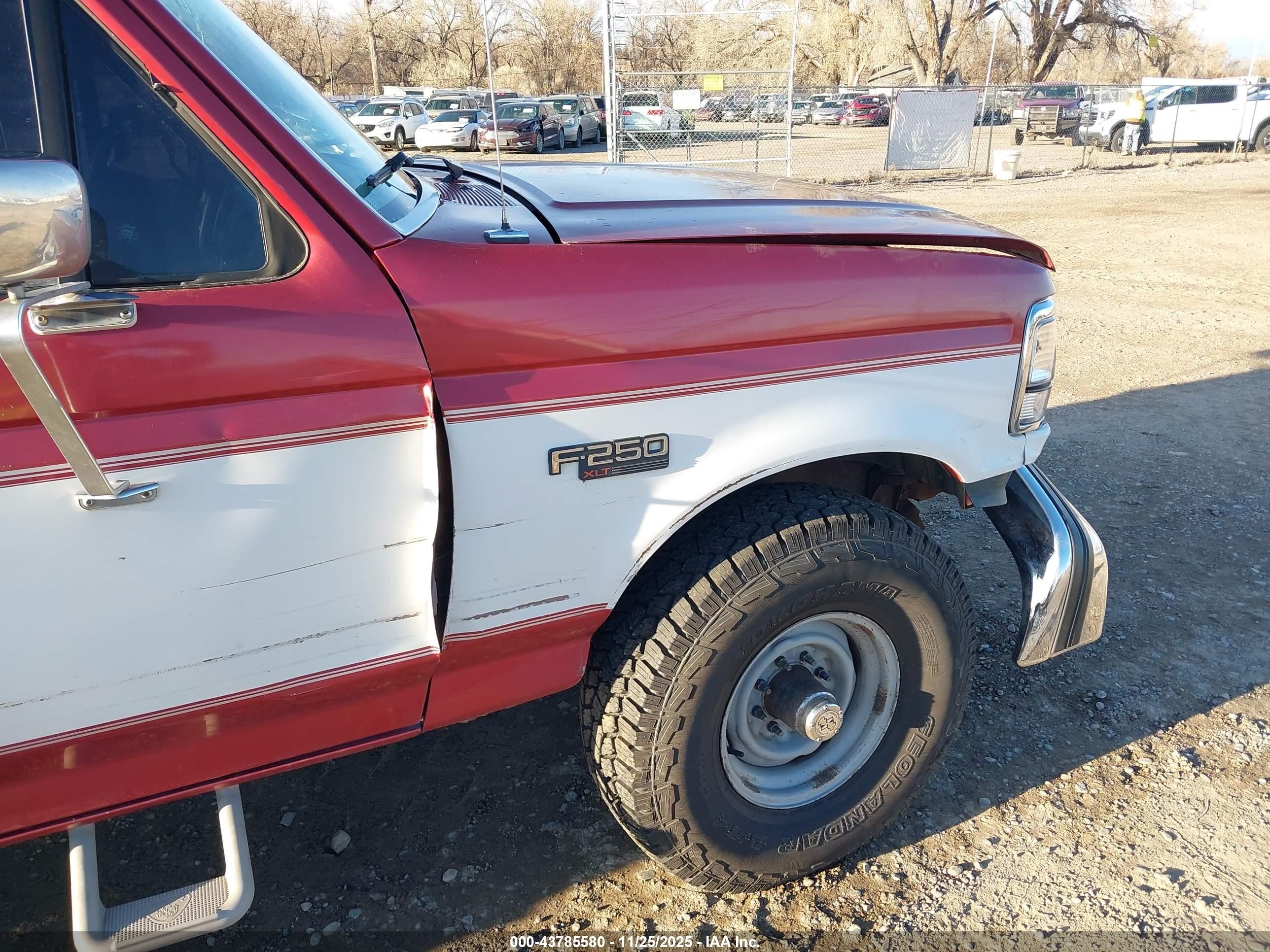 1993 Ford F250   Red vin: 1FTHX26GXPKB01740