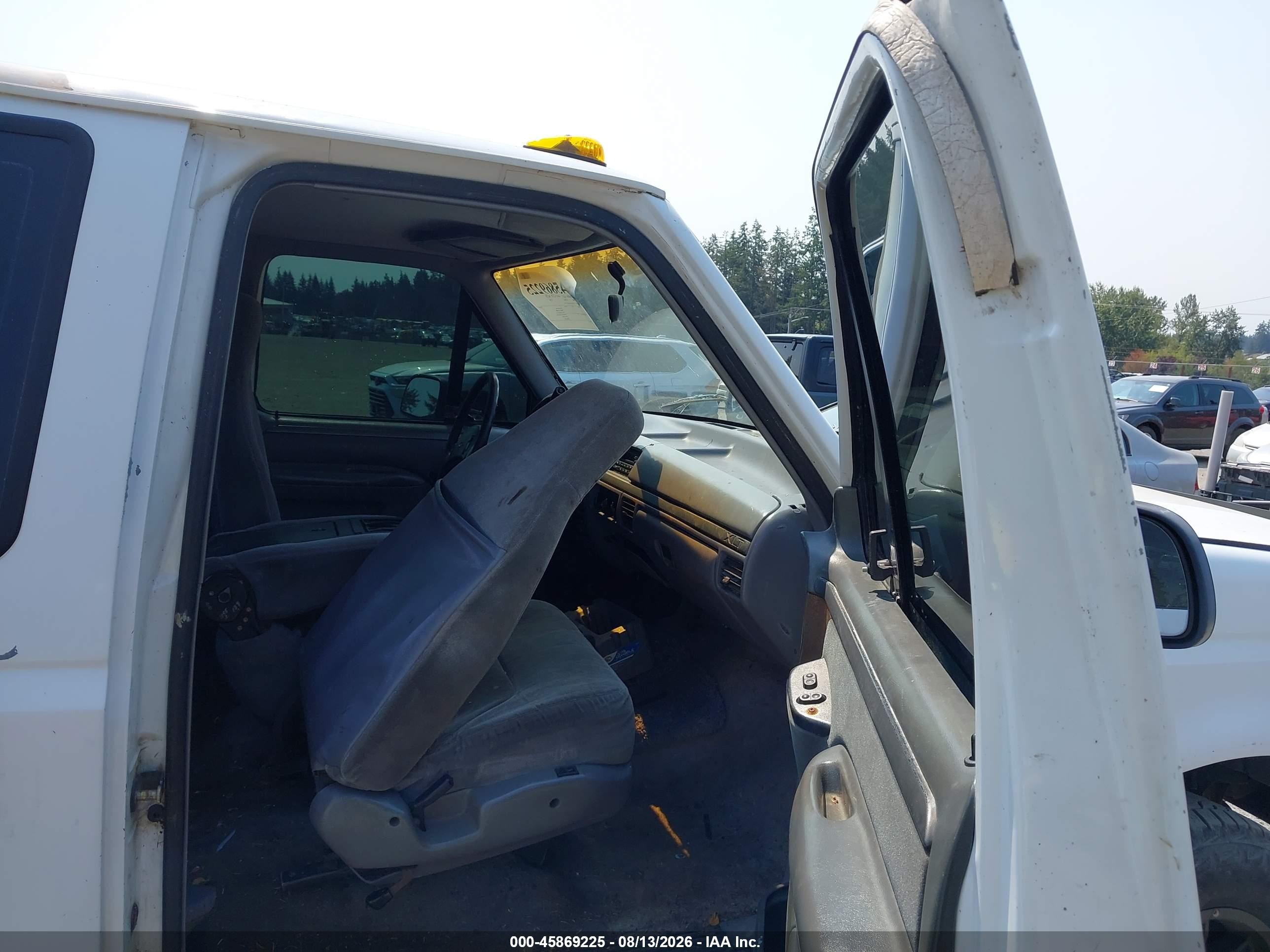 1995 Ford F250 Белый vin: 1FTHX26GXSKA39751