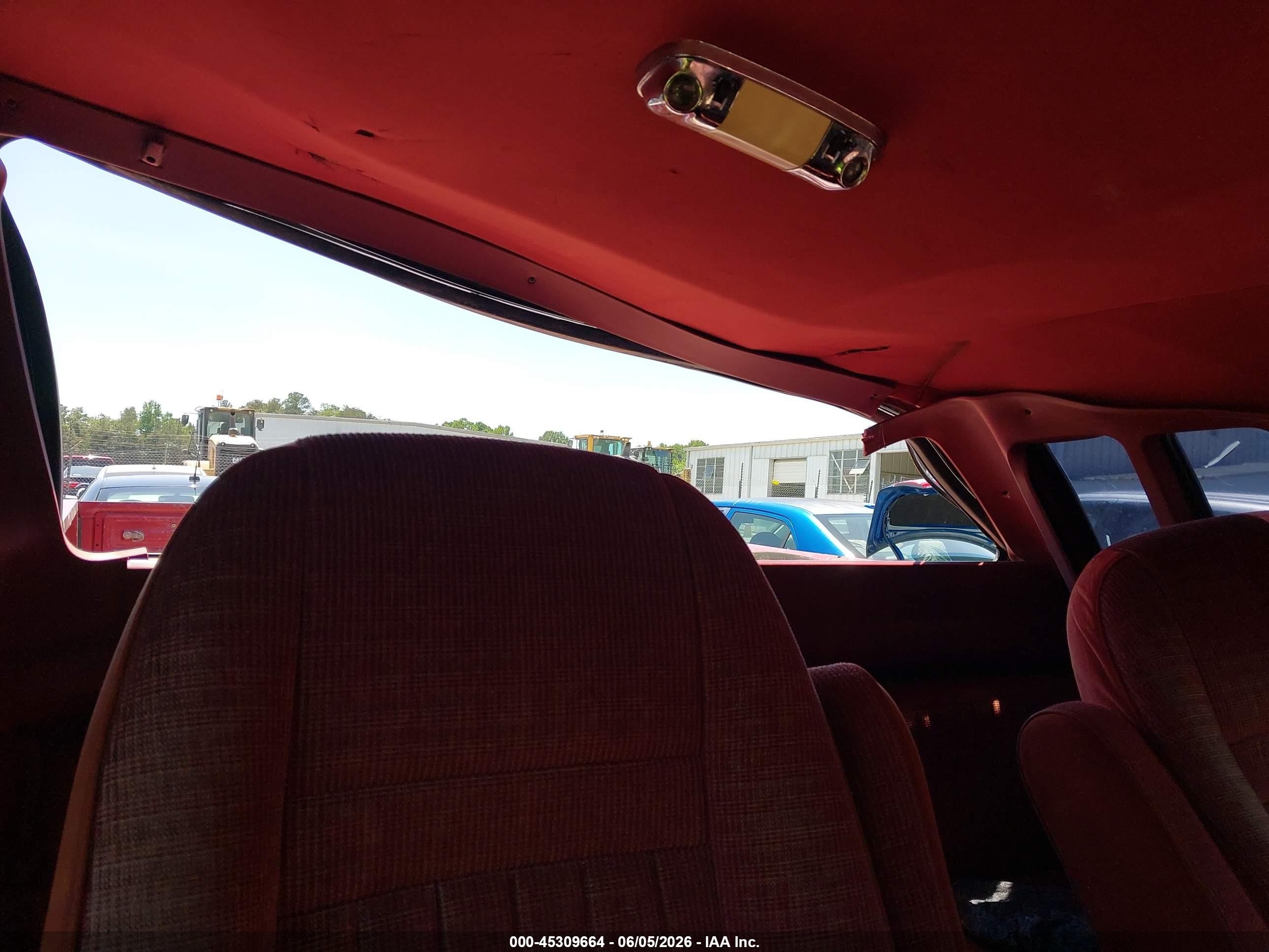 1991 Ford F250   Red vin: 1FTHX26H1MKA68051