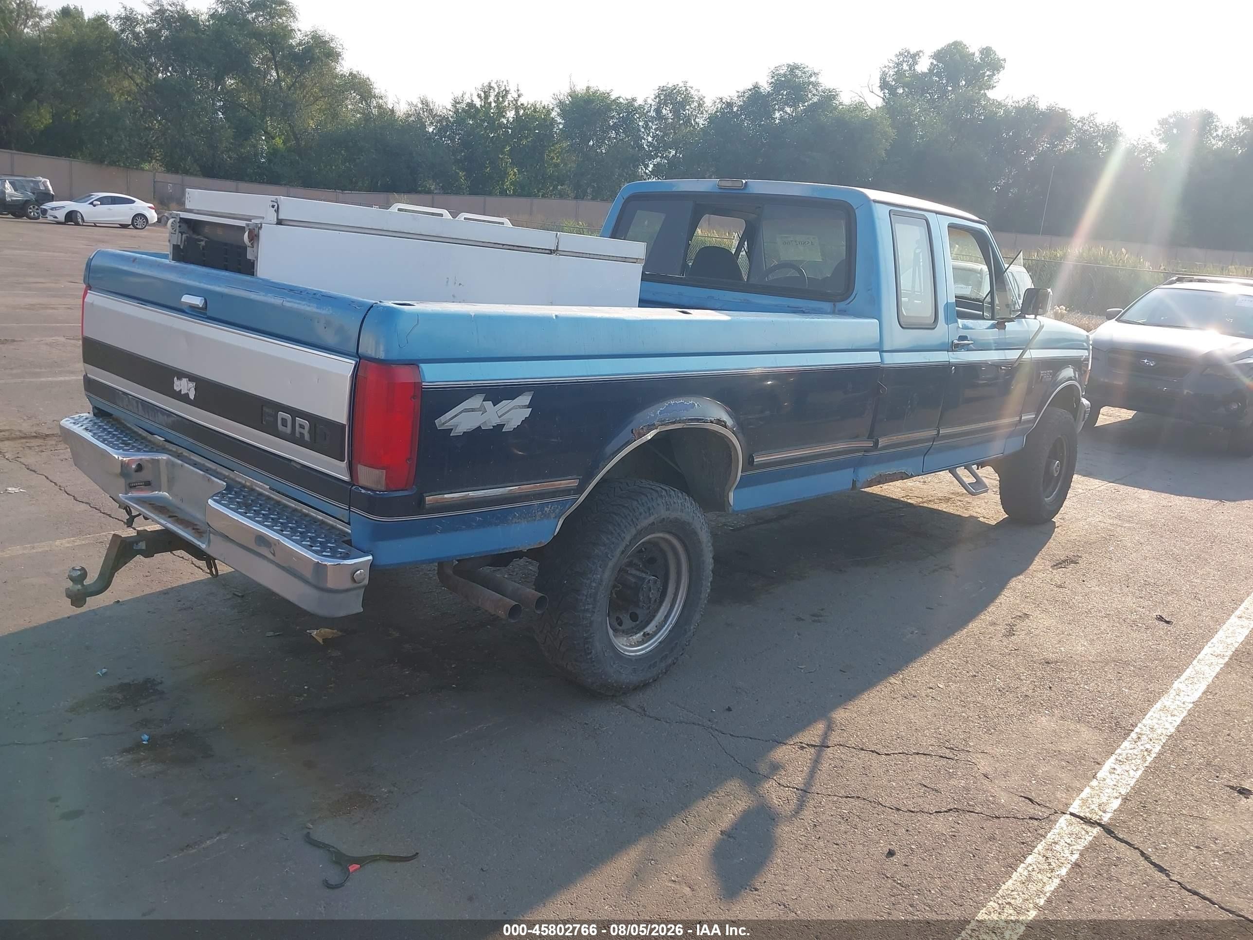 1993 Ford F250   Blue vin: 1FTHX26H3PKB66132