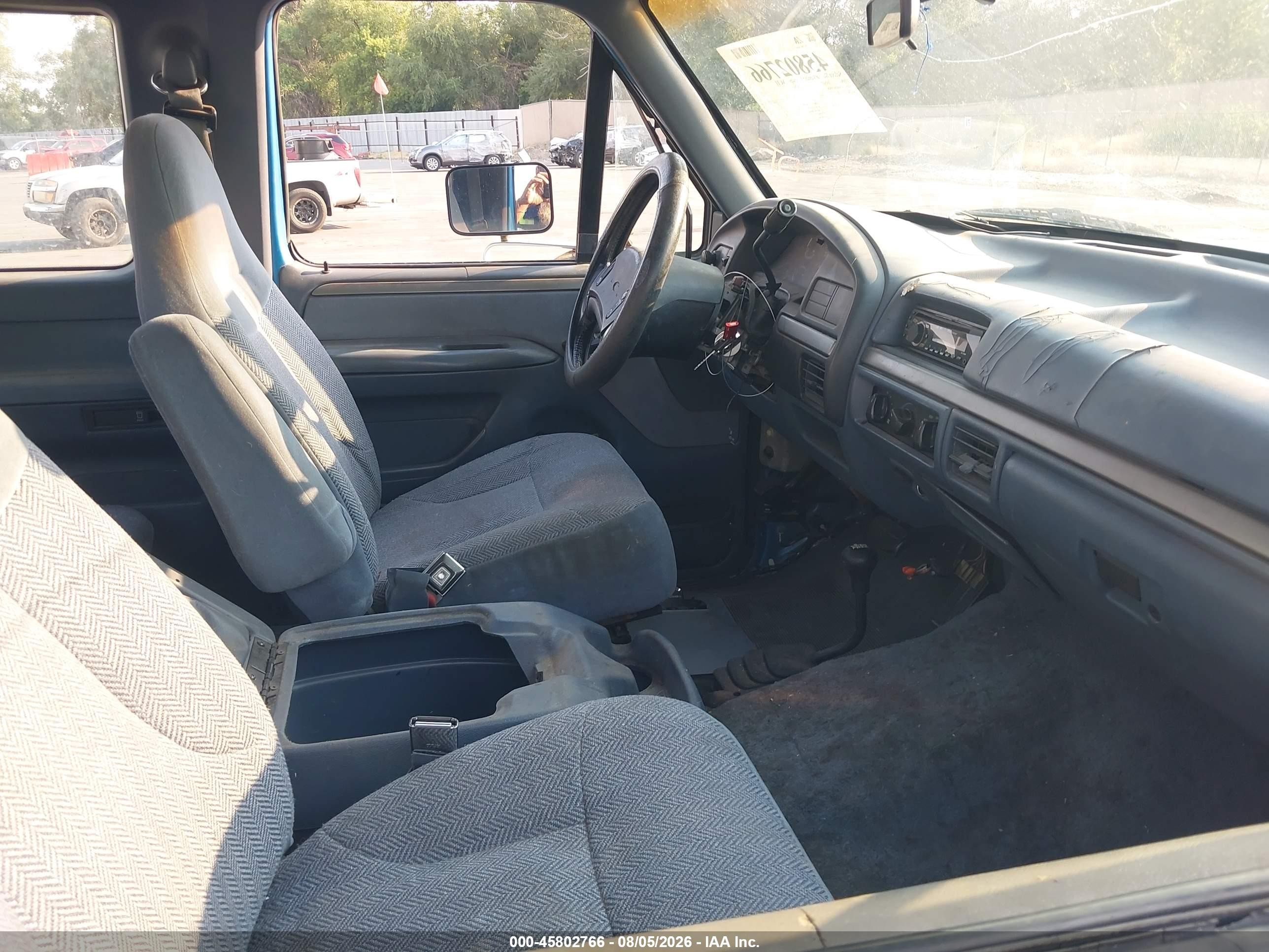 1993 Ford F250   Blue vin: 1FTHX26H3PKB66132