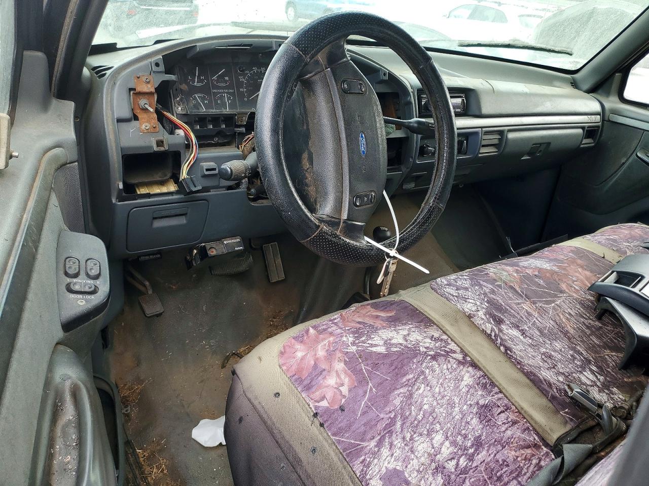 1993 Ford F250 Синий vin: 1FTHX26H4PKA16787