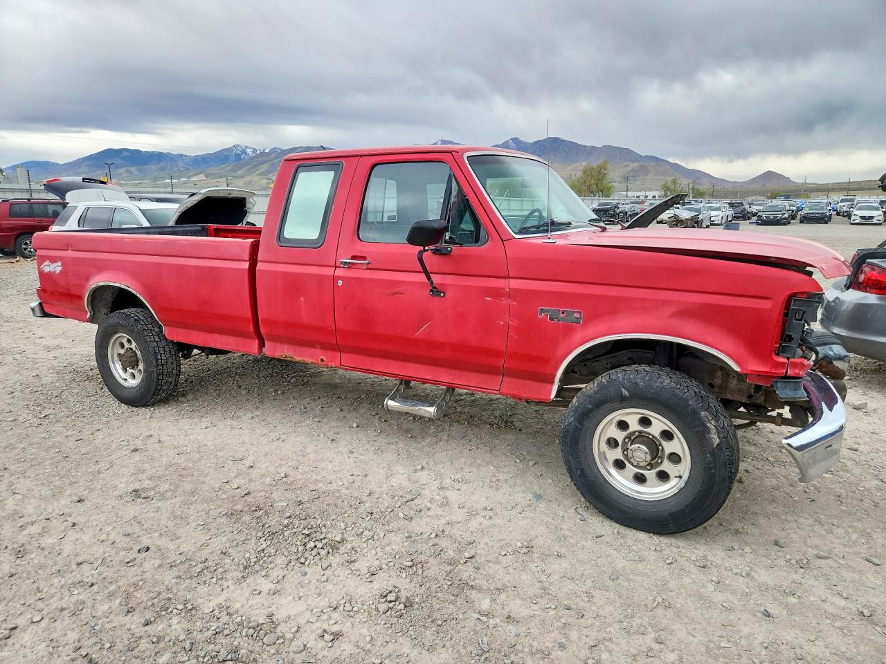 1993 Ford F250 Red vin: 1FTHX26H7PKB01249
