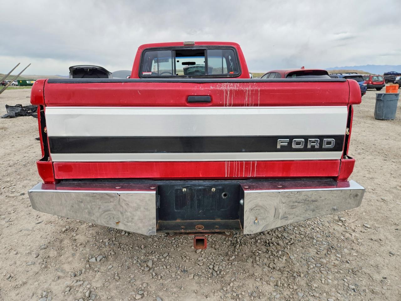 1993 Ford F250 Red vin: 1FTHX26H7PKB01249