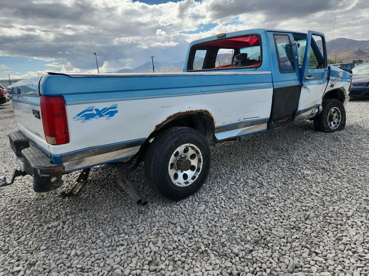 1993 Ford F250 Двухцветный vin: 1FTHX26H8PKB89034