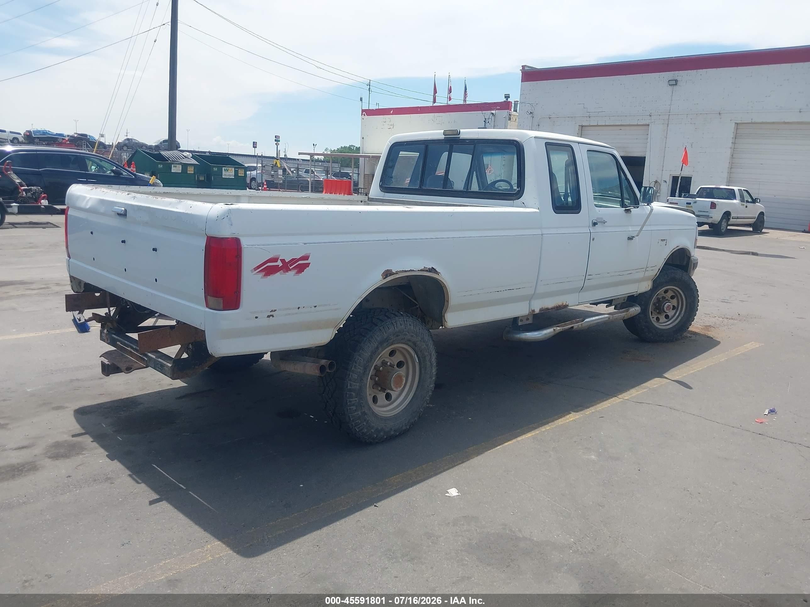 1992 Ford F250   White vin: 1FTHX26H9NKA23215