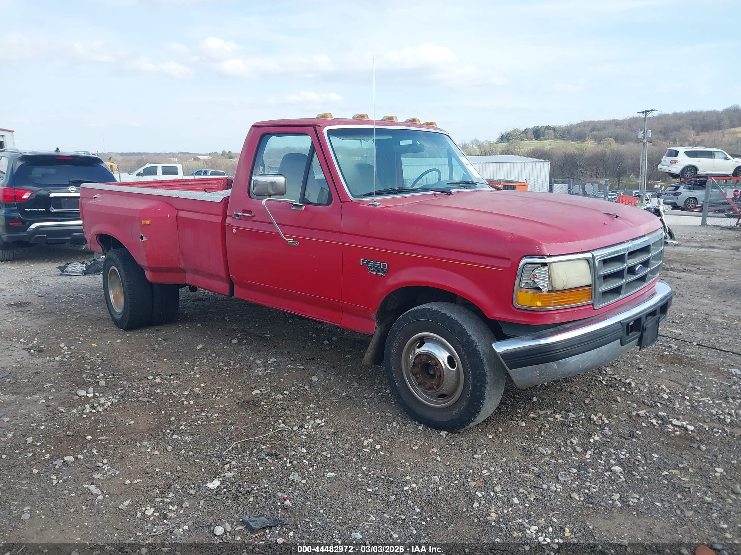 1995 Ford F350   Red vin: 1FTJF35F8SNA50118