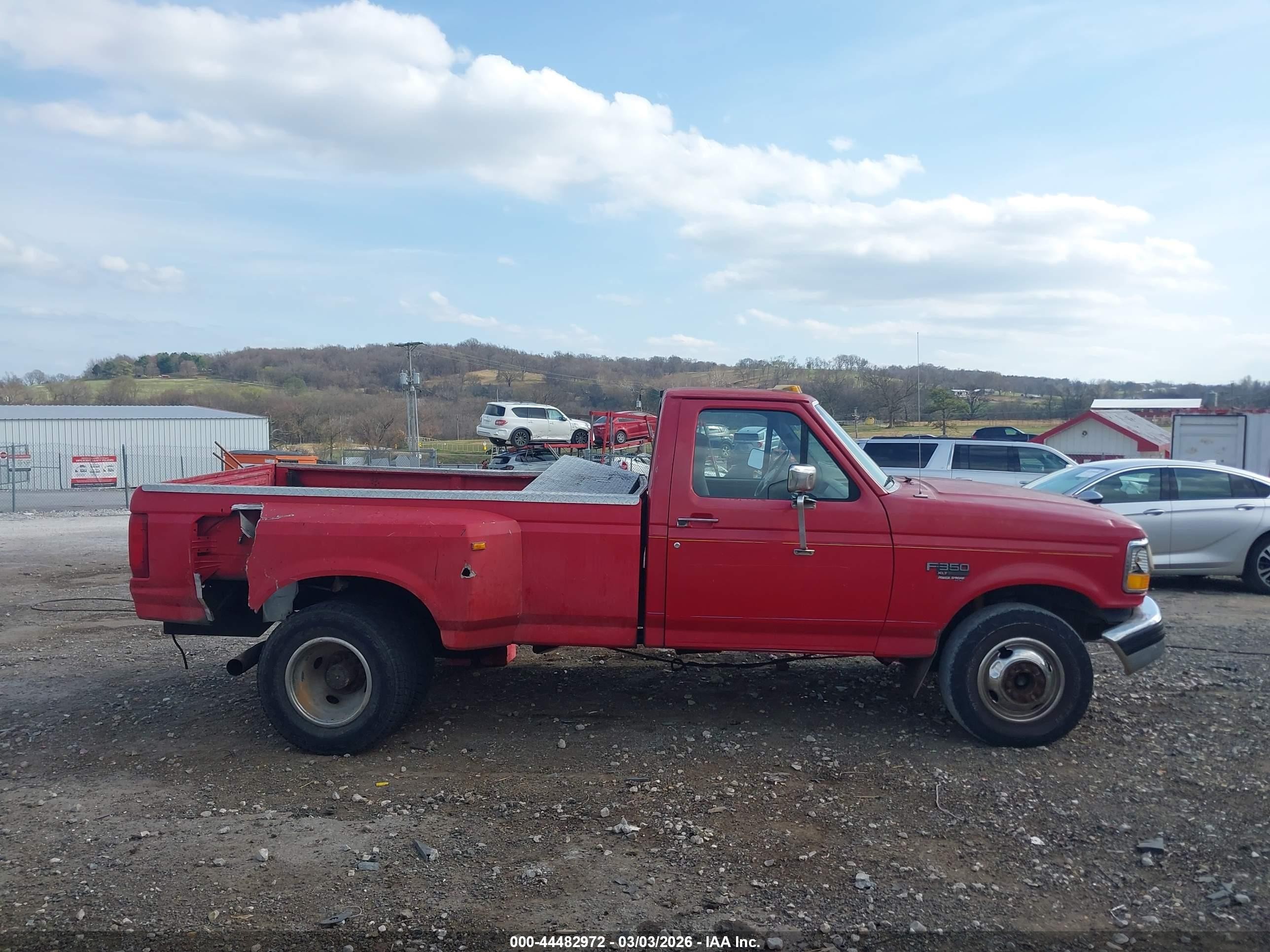1995 Ford F350   Red vin: 1FTJF35F8SNA50118