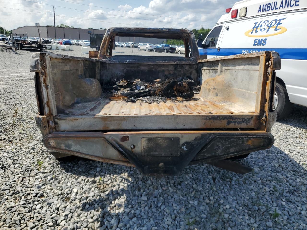 1981 Ford F350 Burn vin: 1FTJF35G6BPA18359
