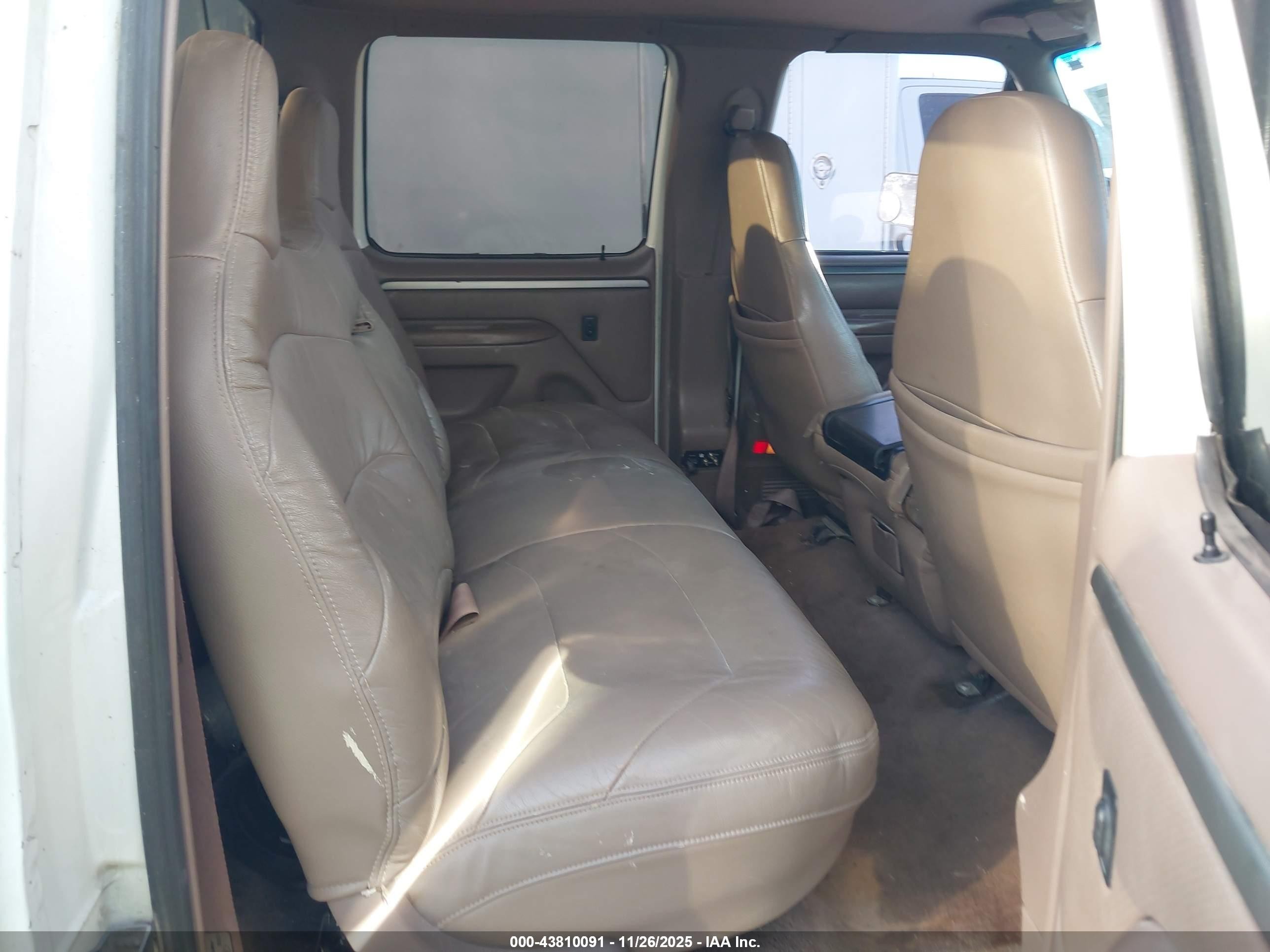 1995 Ford F350   Белый vin: 1FTJW35F1SEA71098