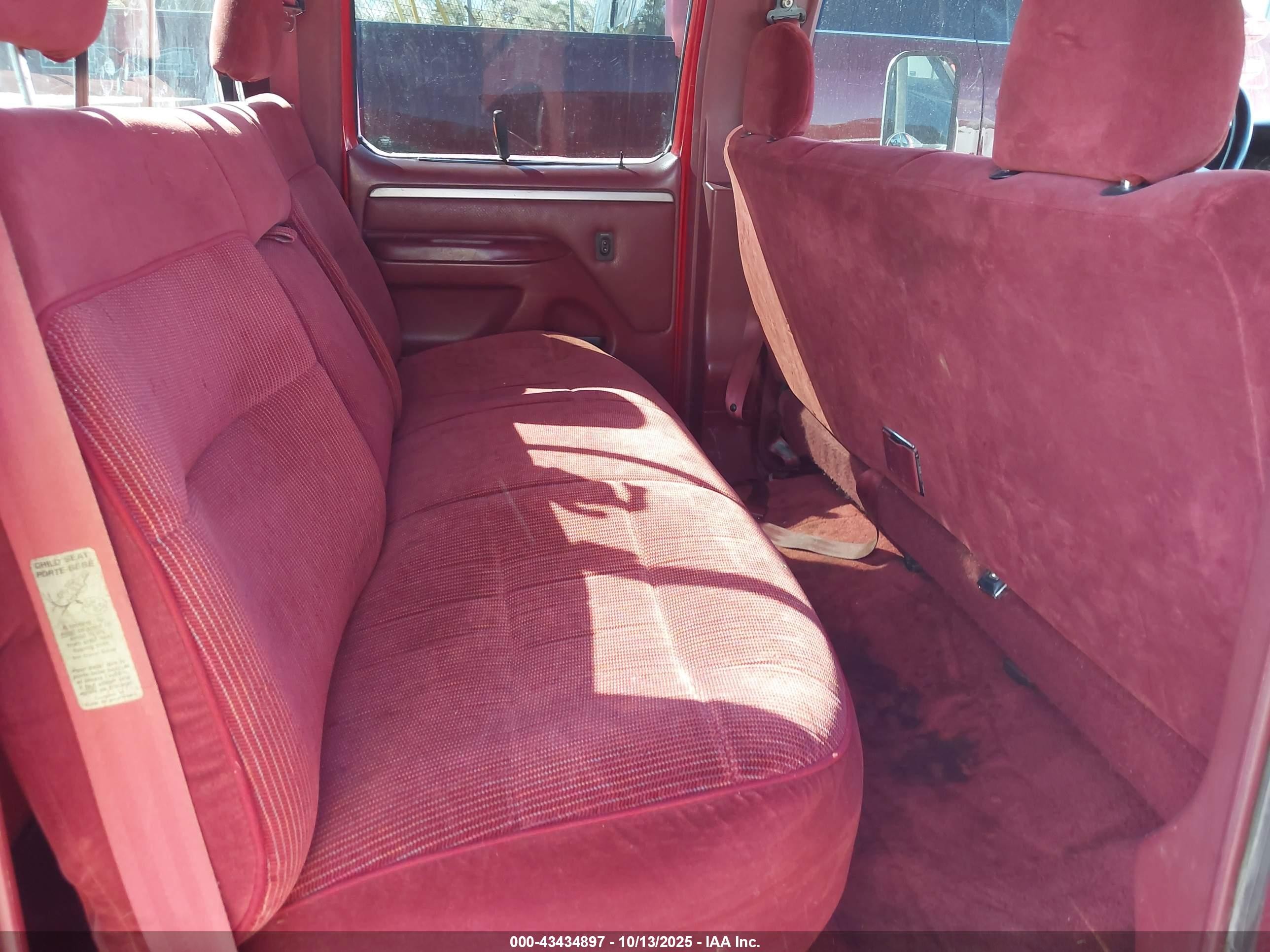 1995 Ford F350   Red vin: 1FTJW35F2SEA11220