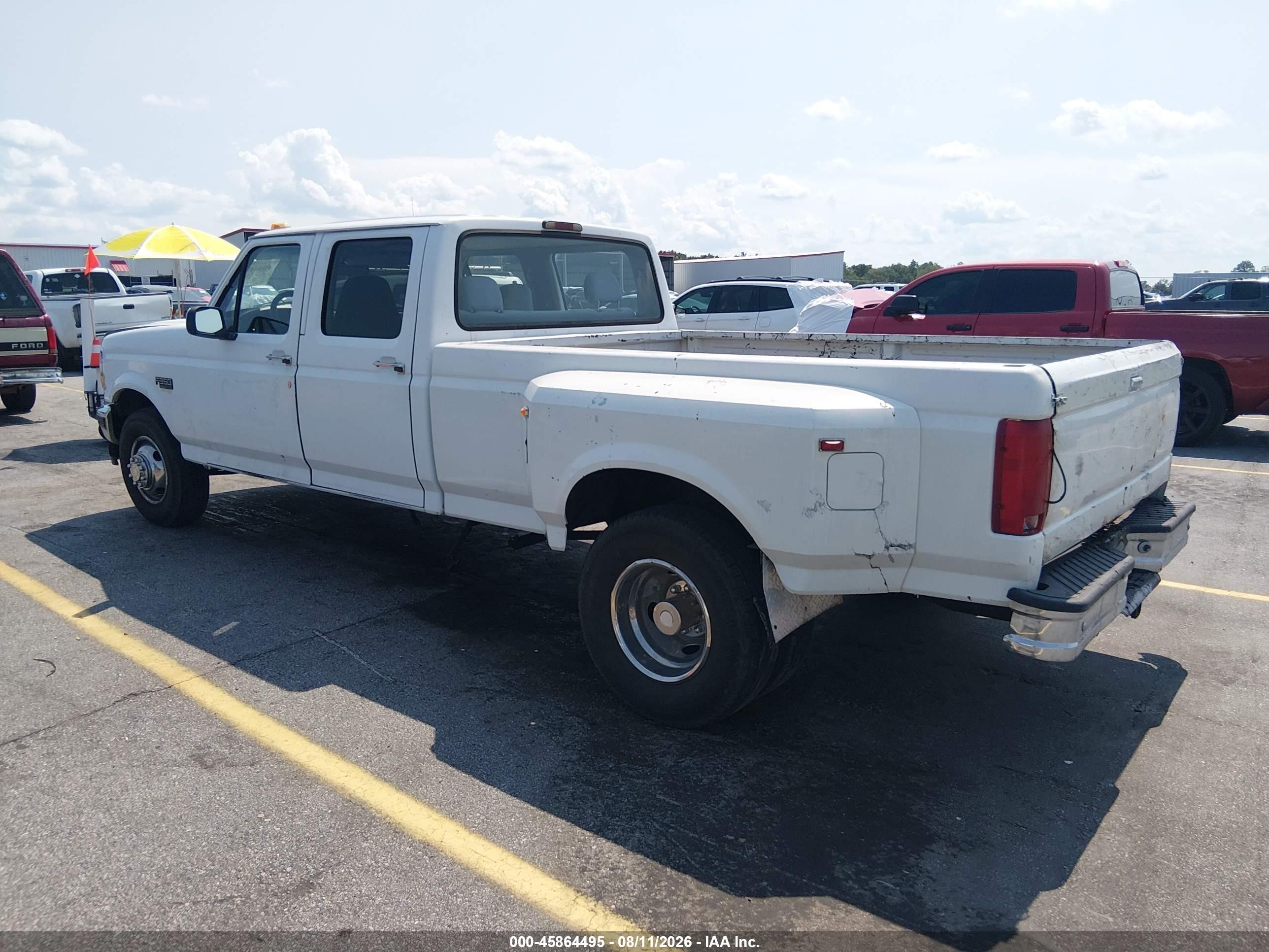 1995 Ford F350   White vin: 1FTJW35F2SEA43679