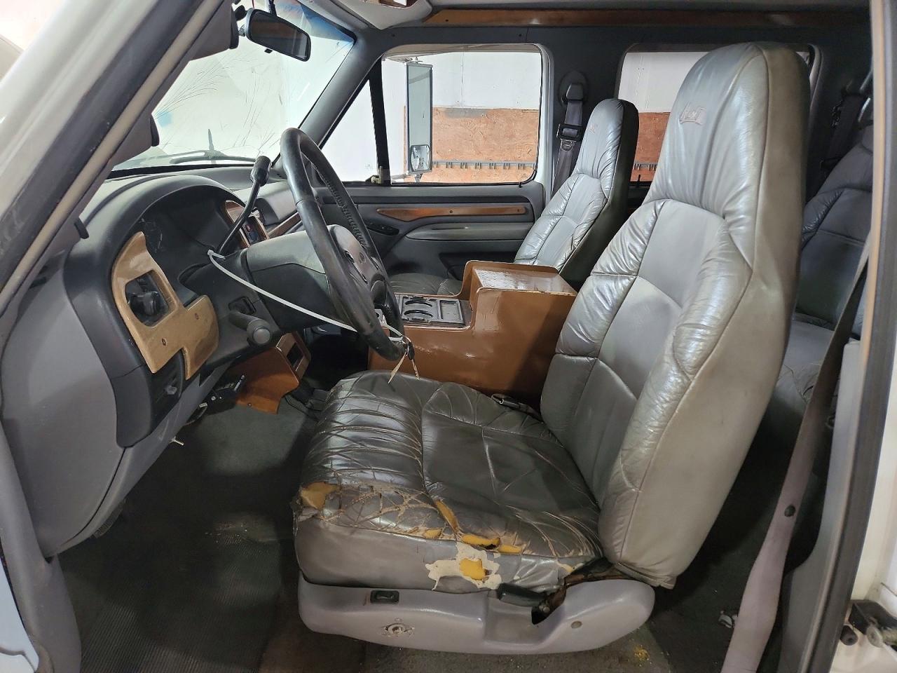 1996 Ford F350 White vin: 1FTJW35F3TEB52489