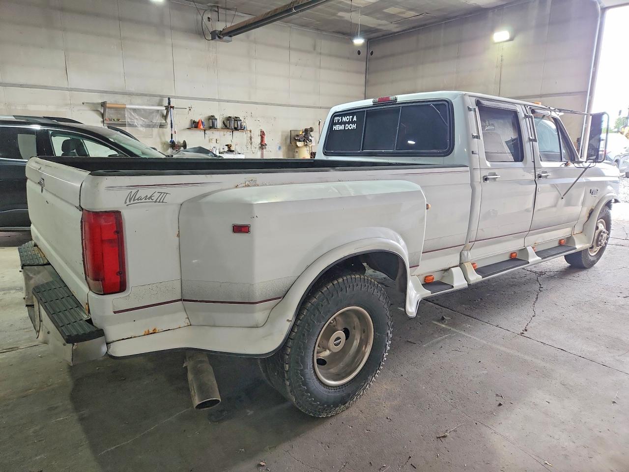 1996 Ford F350 White vin: 1FTJW35F3TEB52489
