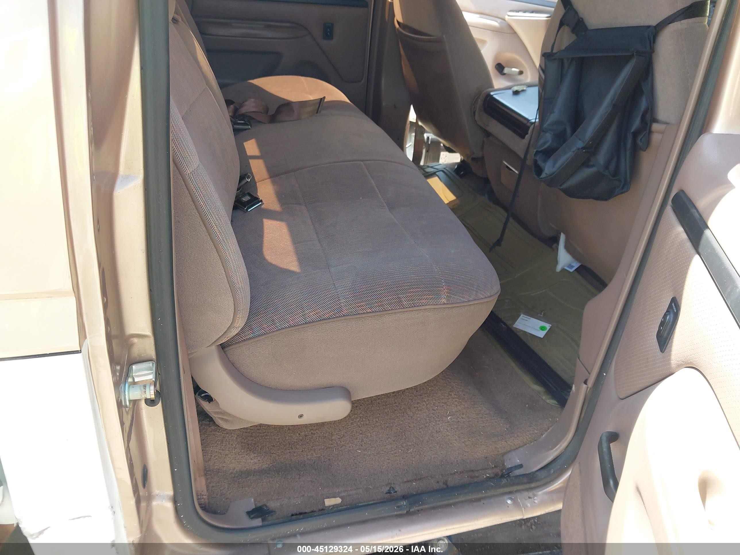 1997 Ford F-350 Xl Beige vin: 1FTJW35F3VEC70738