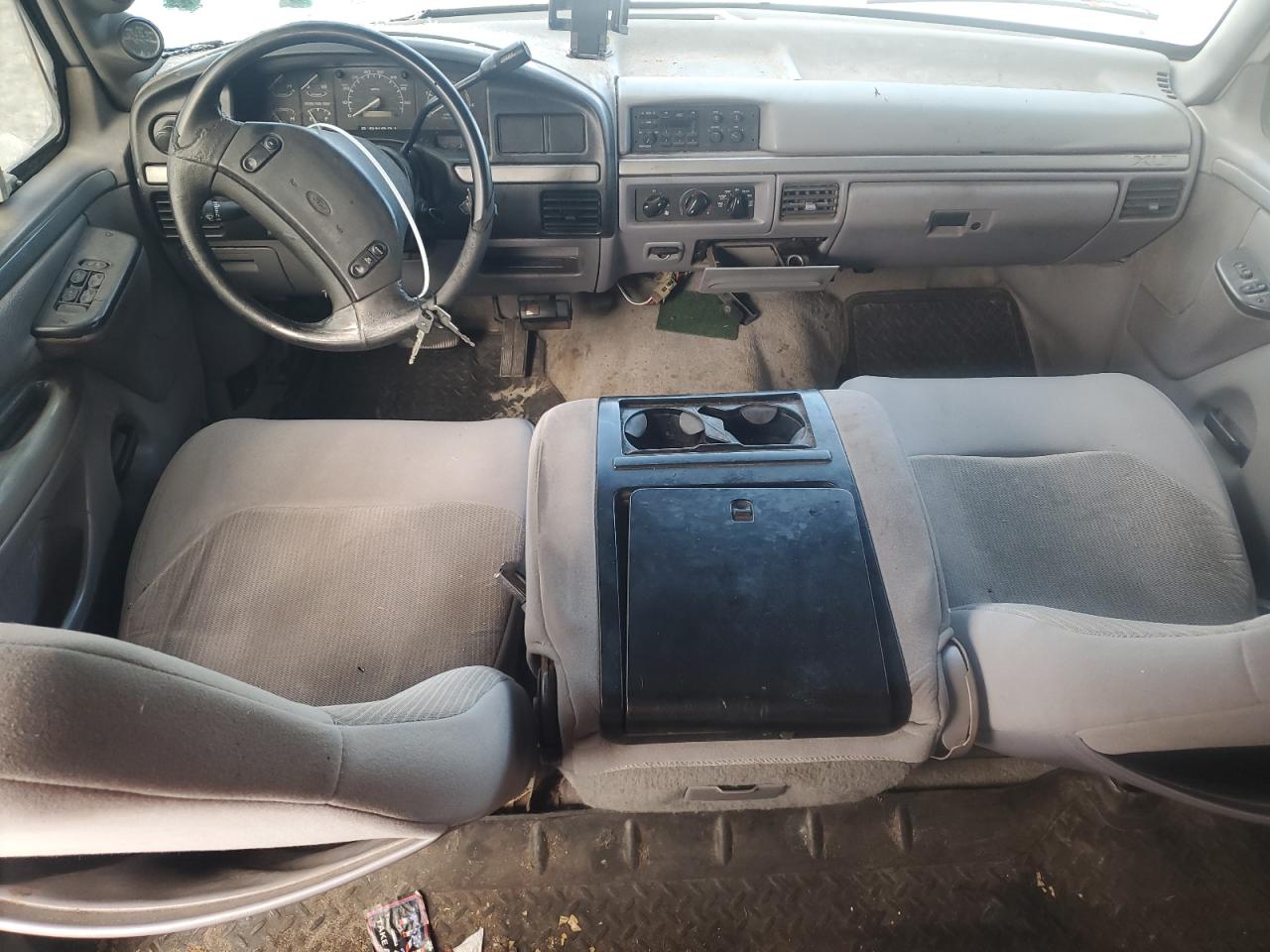 1995 Ford F350 White vin: 1FTJW35F6SEA34015