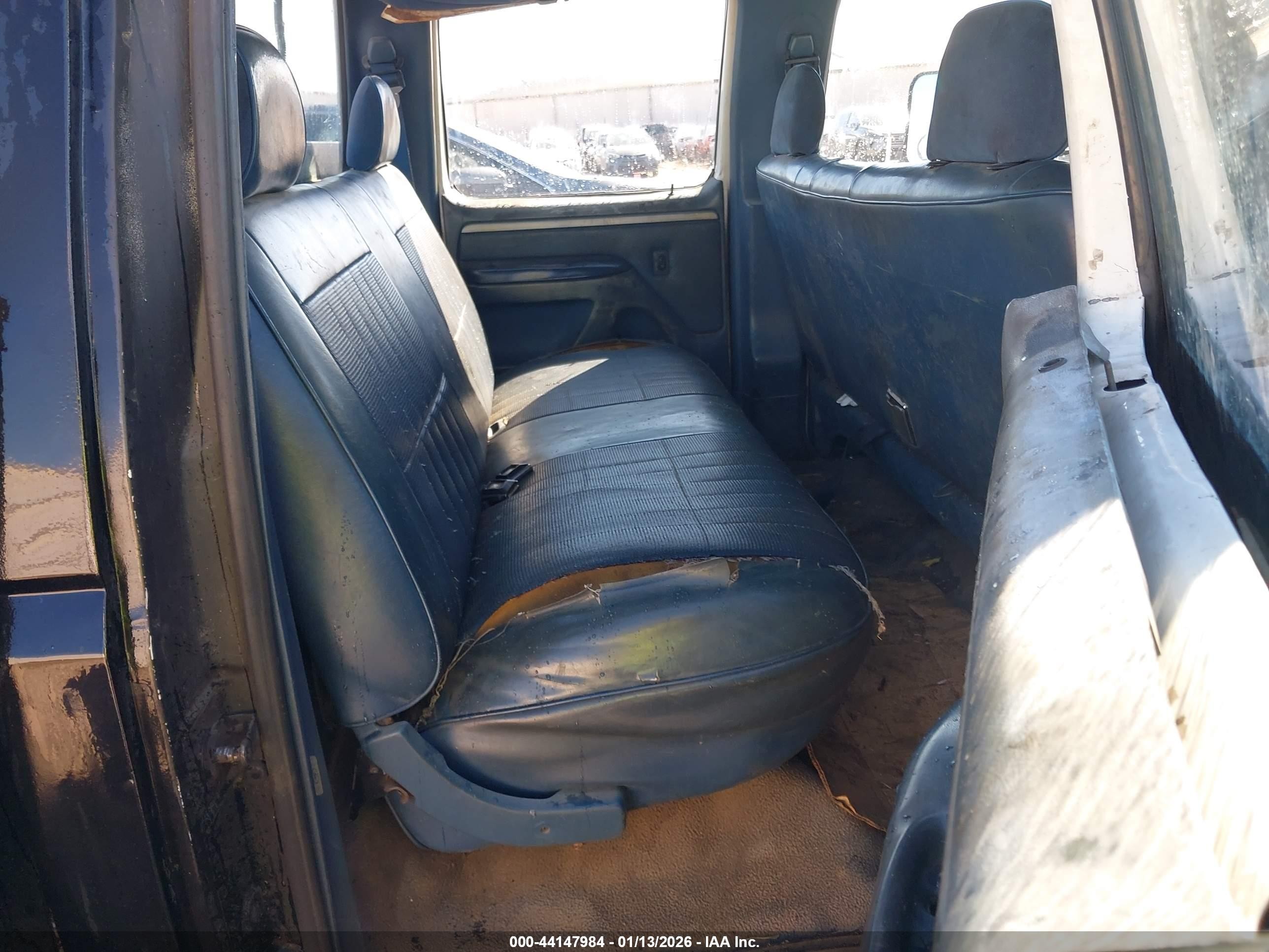1995 Ford F350   Black vin: 1FTJW35F8SEA51432