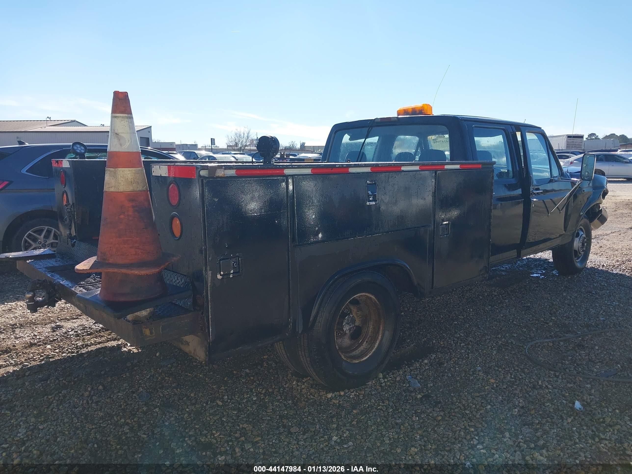 1995 Ford F350   Black vin: 1FTJW35F8SEA51432