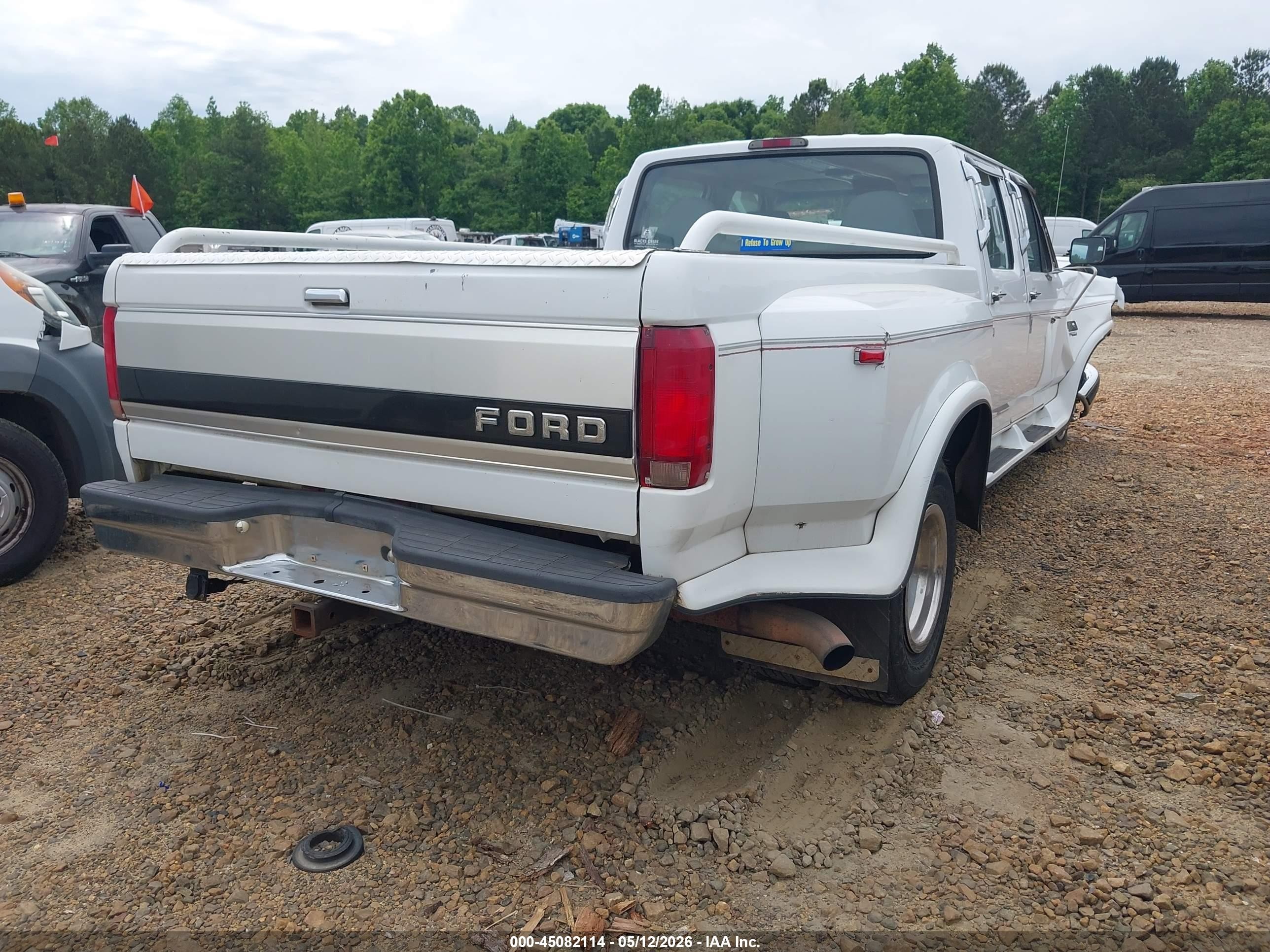 1996 Ford F350   White vin: 1FTJW35F8TEB28608