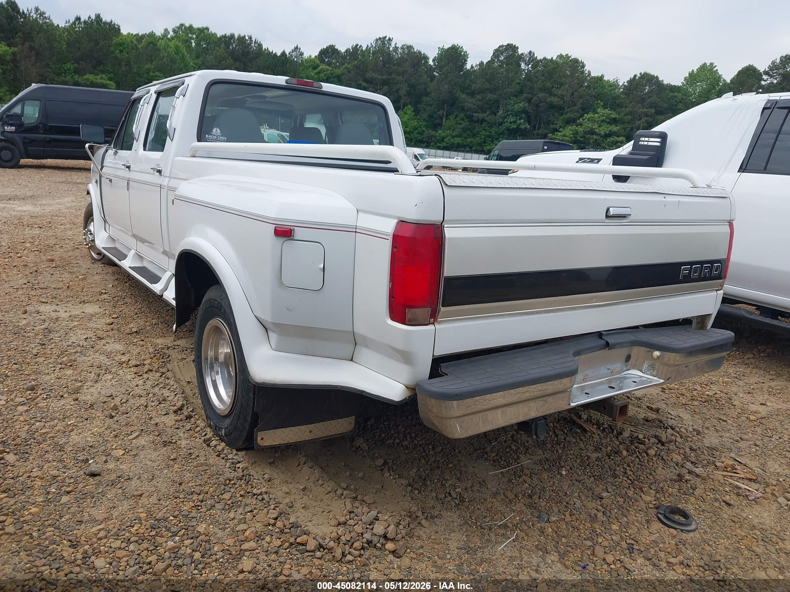 1996 Ford F350   White vin: 1FTJW35F8TEB28608