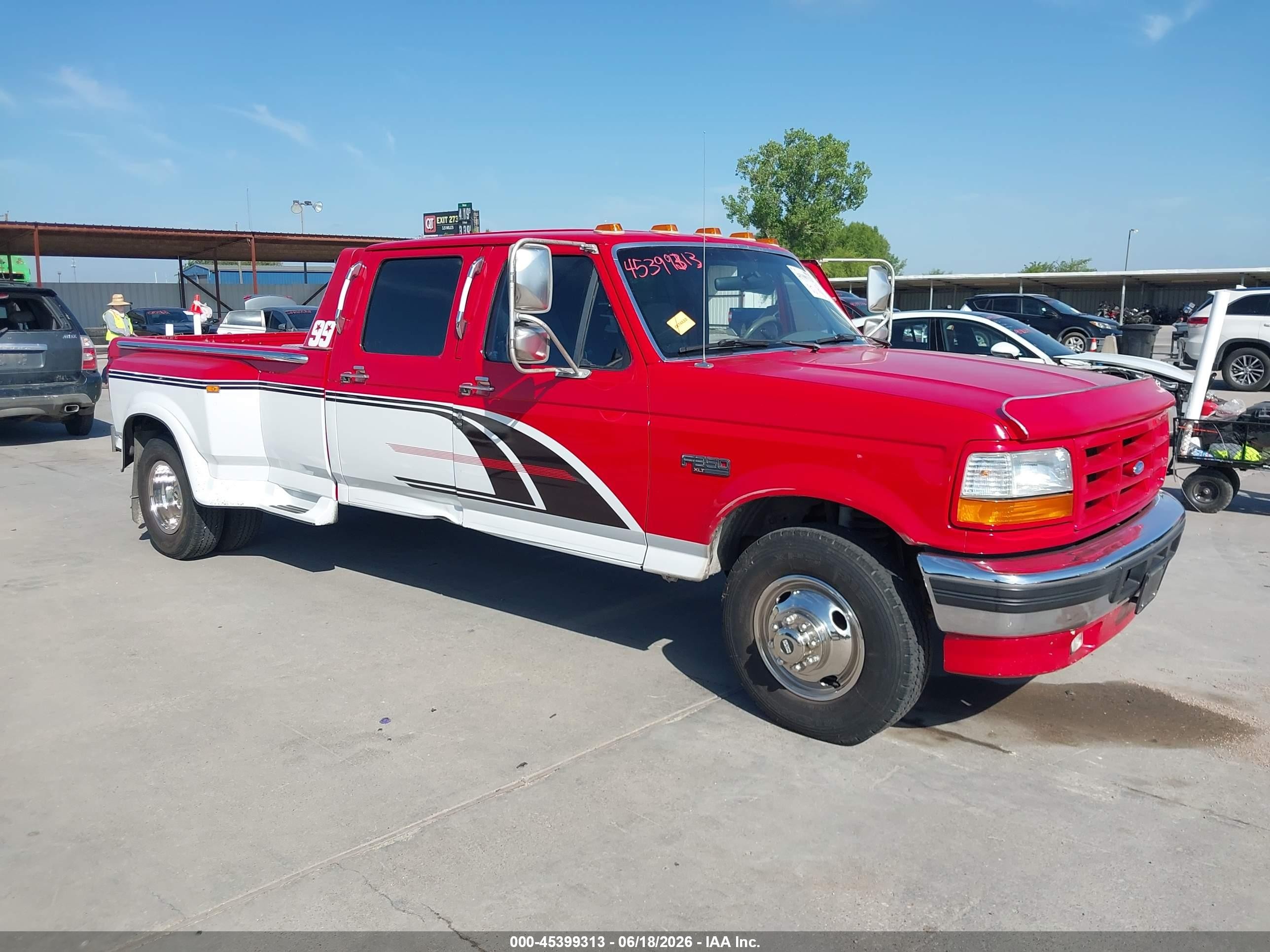 1997 Ford F-350 Xl Red vin: 1FTJW35F8VEA70583