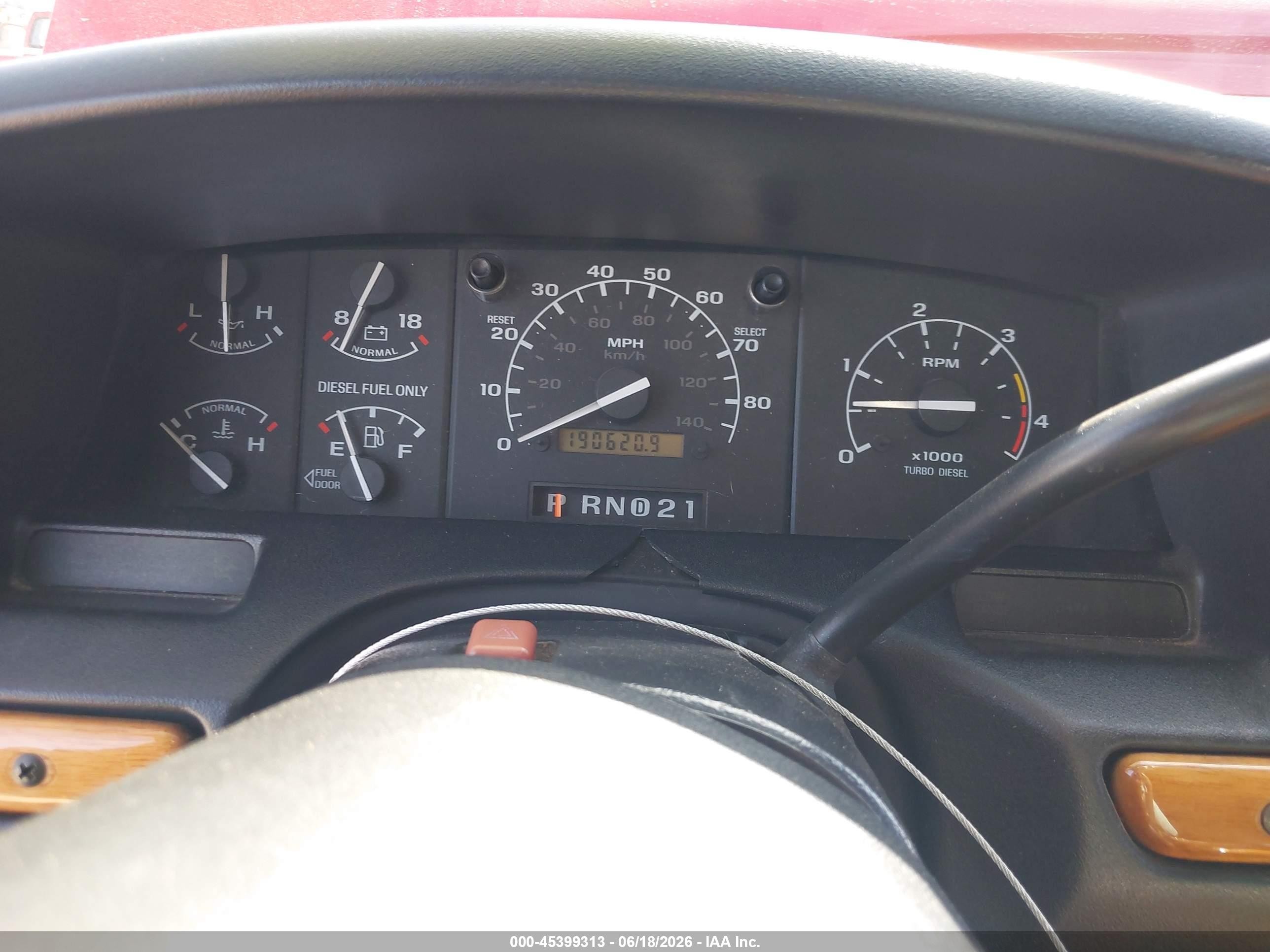 1997 Ford F-350 Xl Red vin: 1FTJW35F8VEA70583