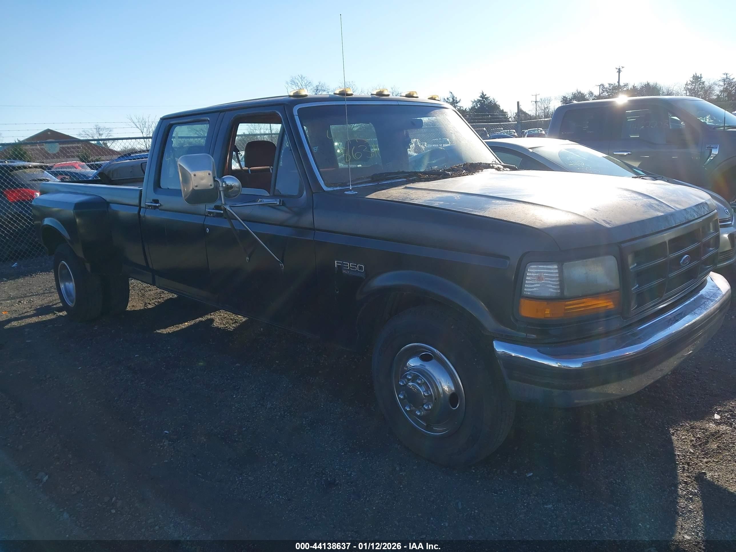1995 Ford F350   Black vin: 1FTJW35GXSEA01771