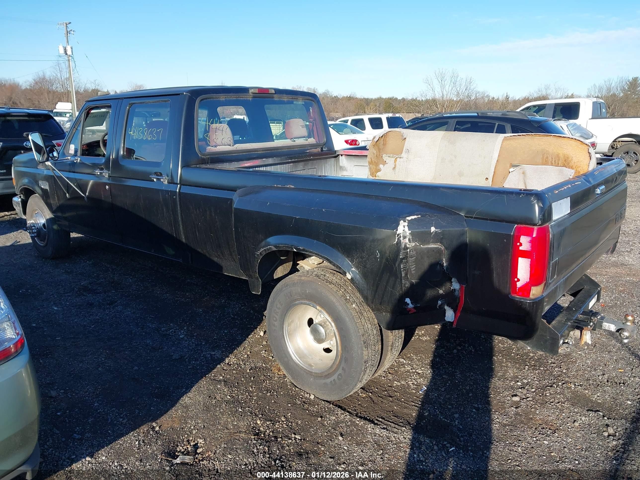 1995 Ford F350   Black vin: 1FTJW35GXSEA01771