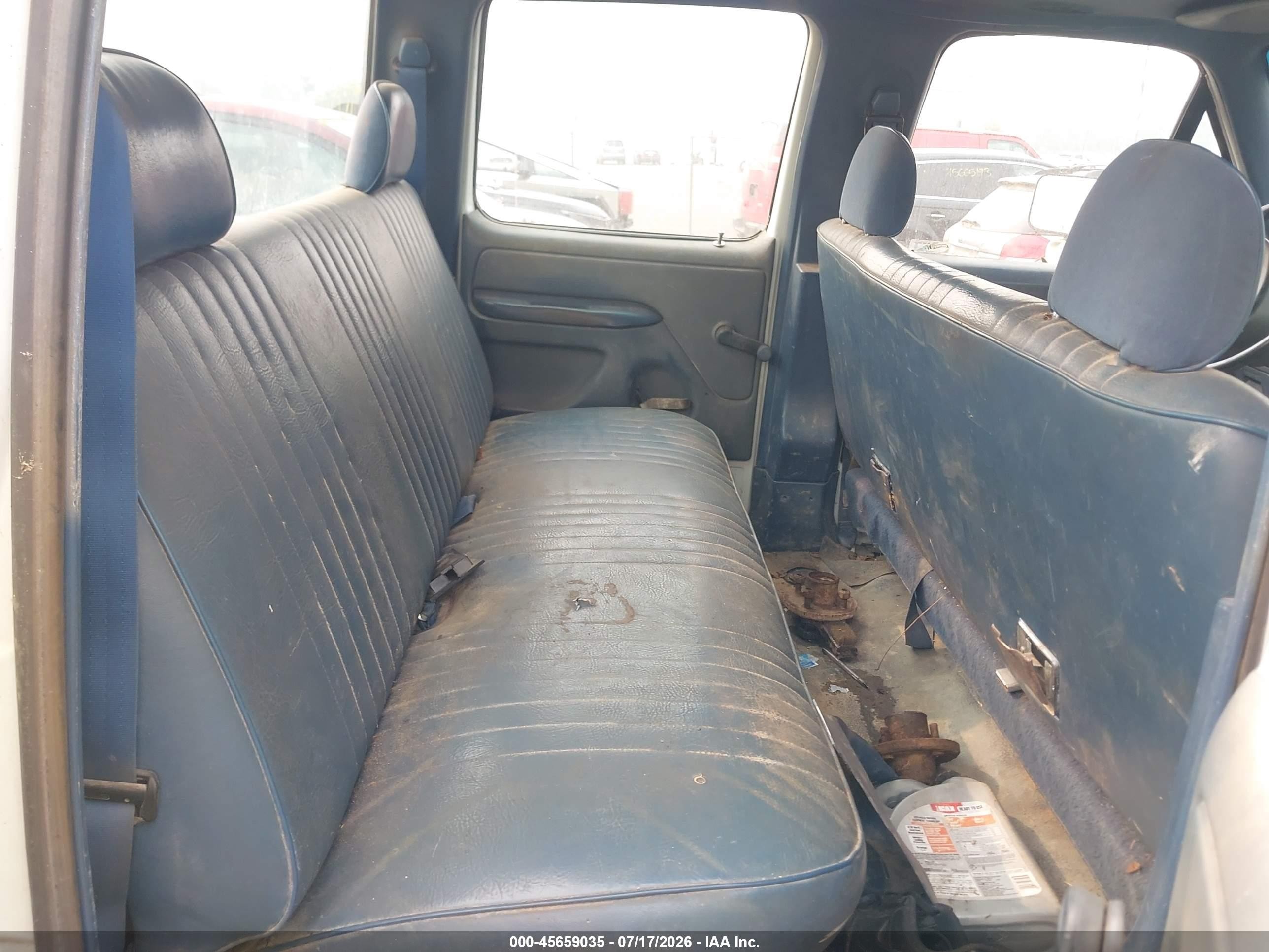 1994 Ford F350   White vin: 1FTJW35H4REA37829