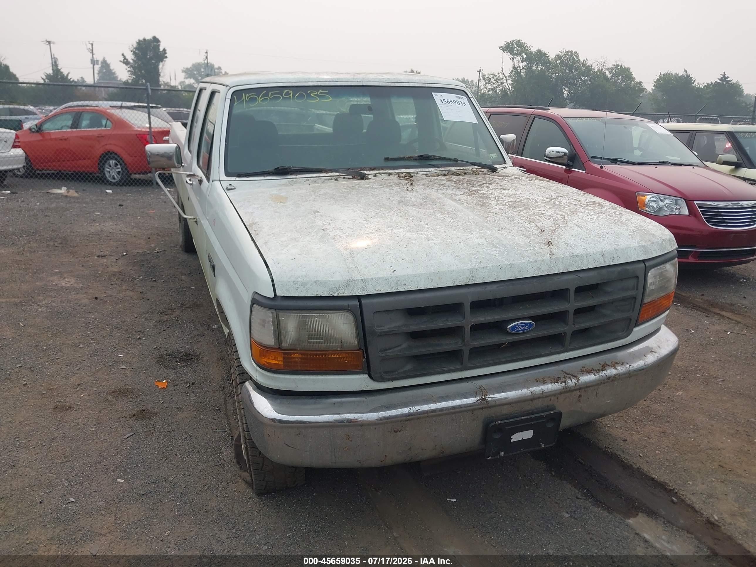 1994 Ford F350   White vin: 1FTJW35H4REA37829