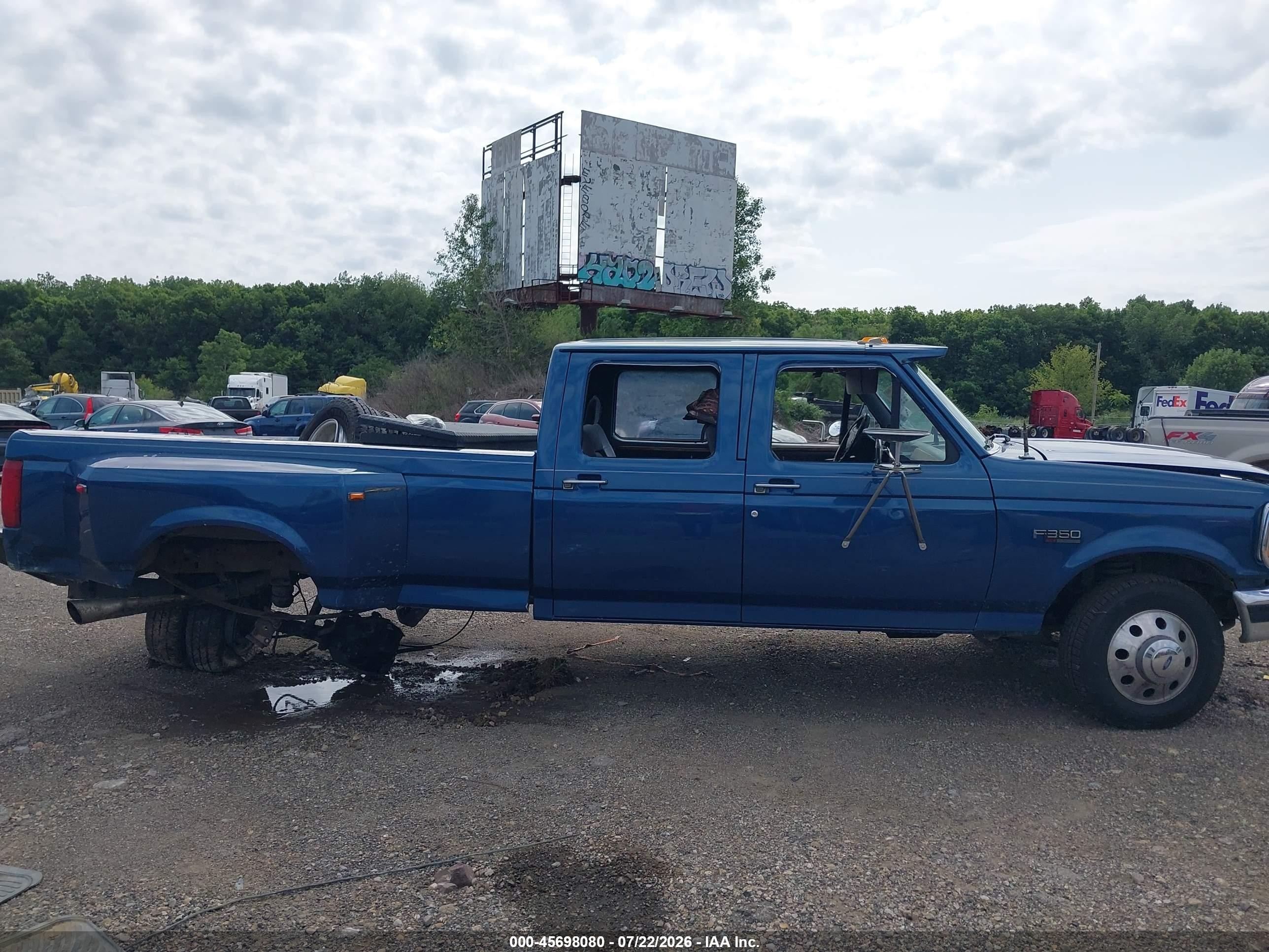 1994 Ford F350   Blue vin: 1FTJW35K6REA43160
