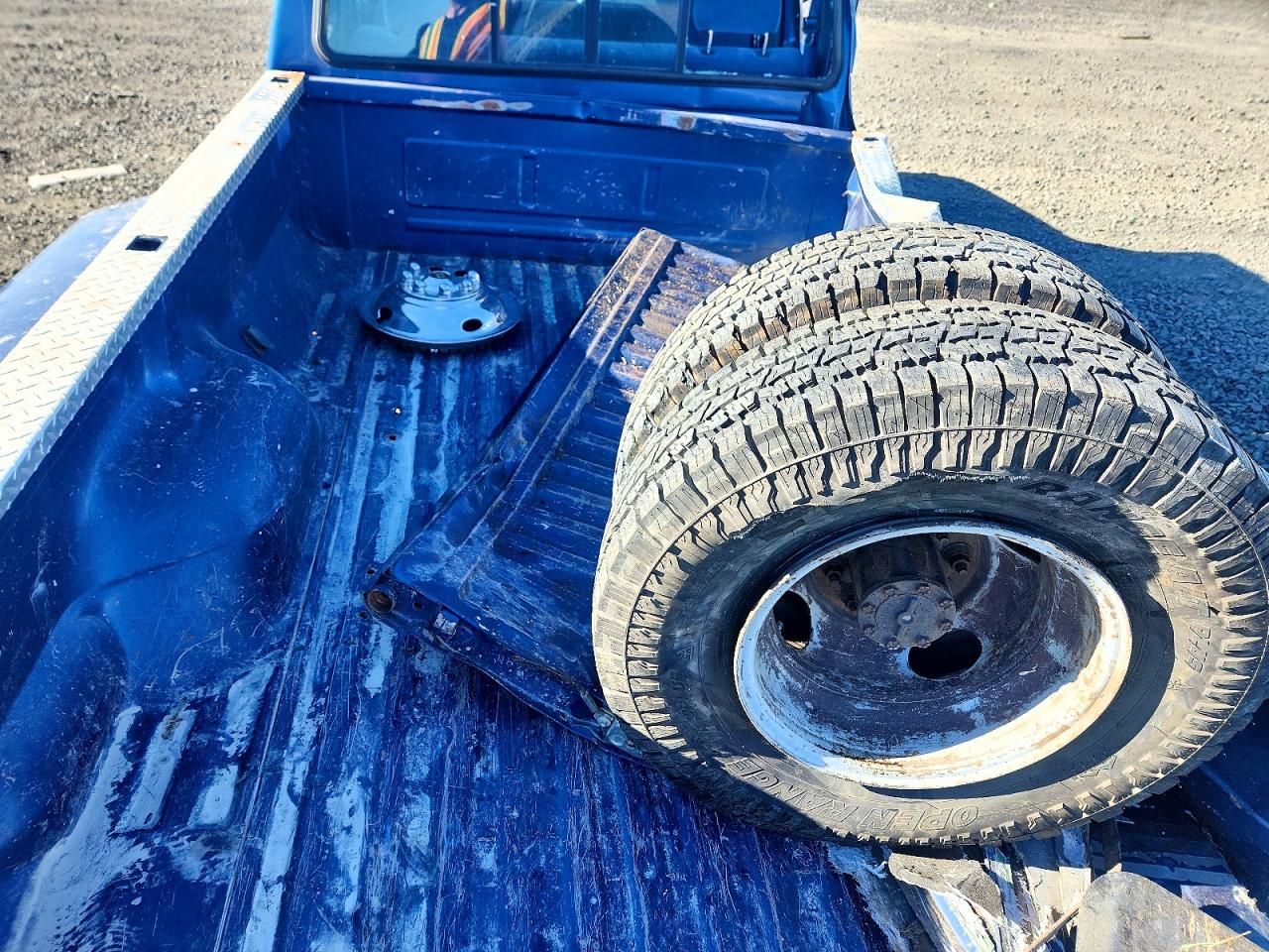 1994 Ford F350 Blue vin: 1FTJW35K9REA36087