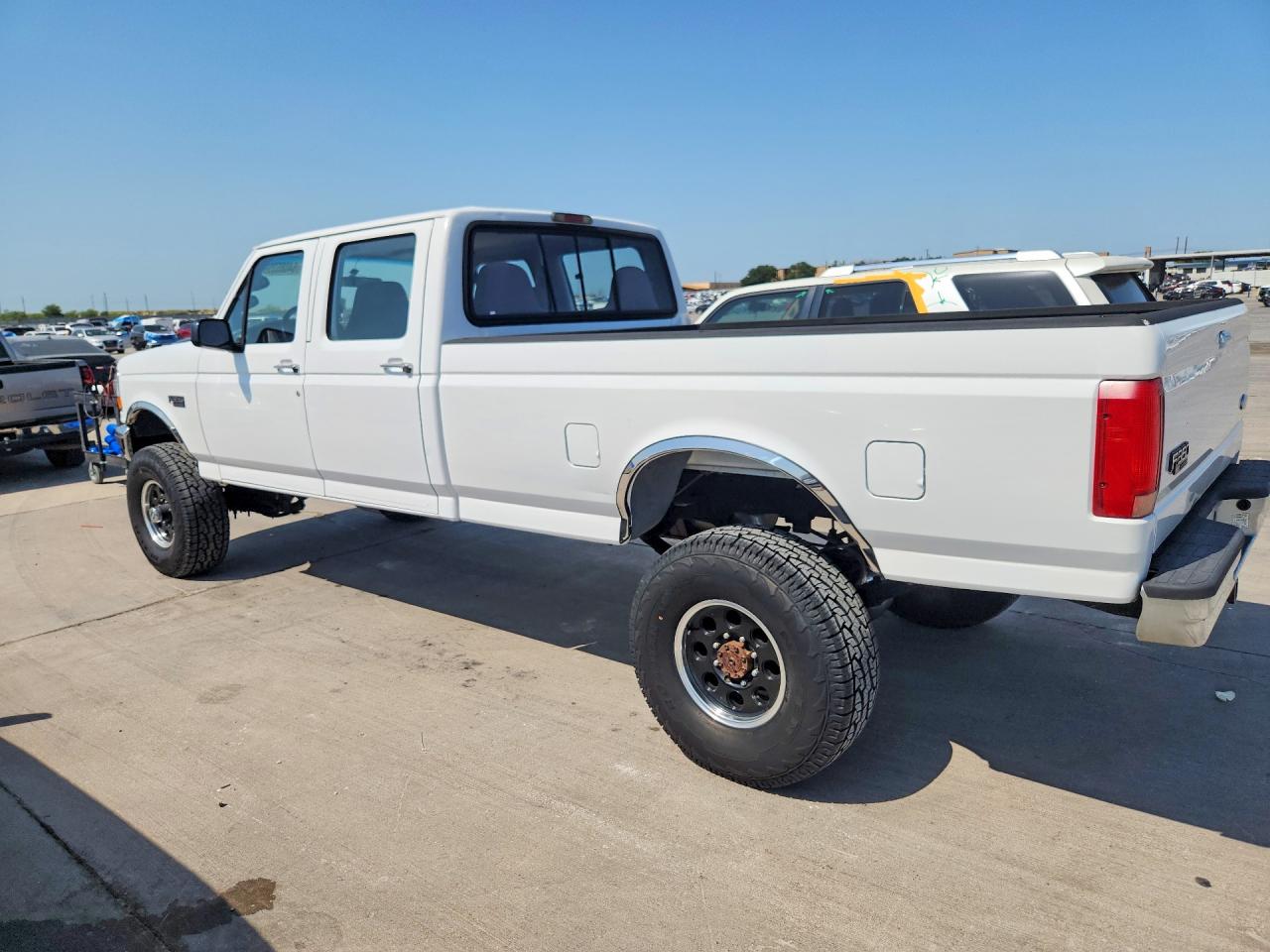 1997 Ford F350 Super Duty Белый vin: 1FTJW36F3VEC88283