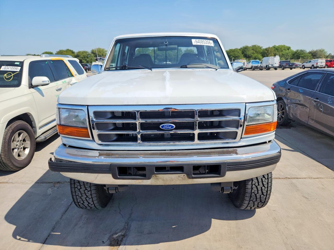 1997 Ford F350 Super Duty Белый vin: 1FTJW36F3VEC88283