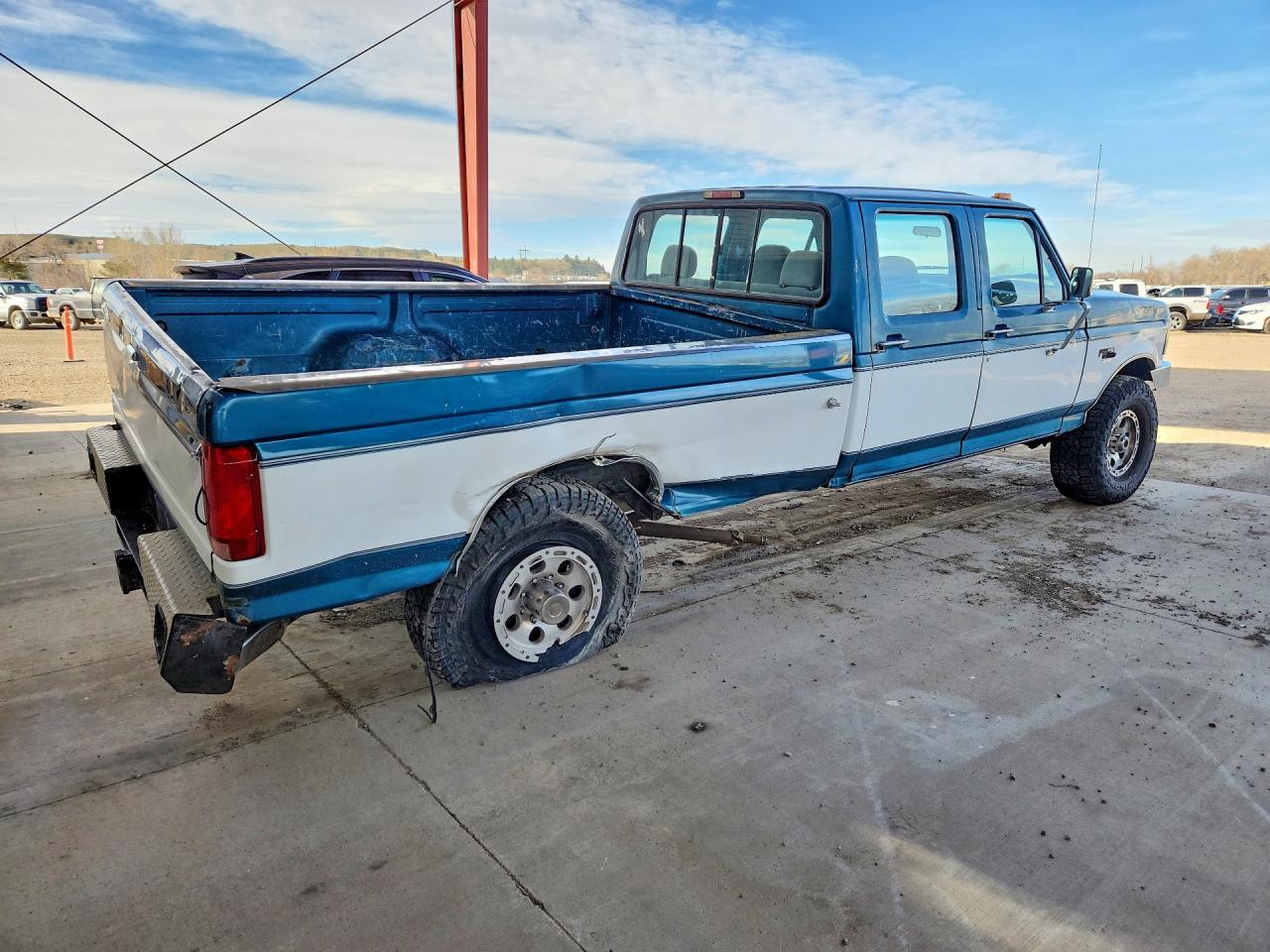 1995 Ford F350 Two Tone vin: 1FTJW36F5SEA22081