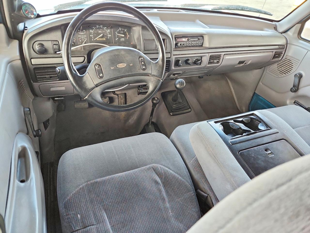 1995 Ford F350 Two Tone vin: 1FTJW36F5SEA22081