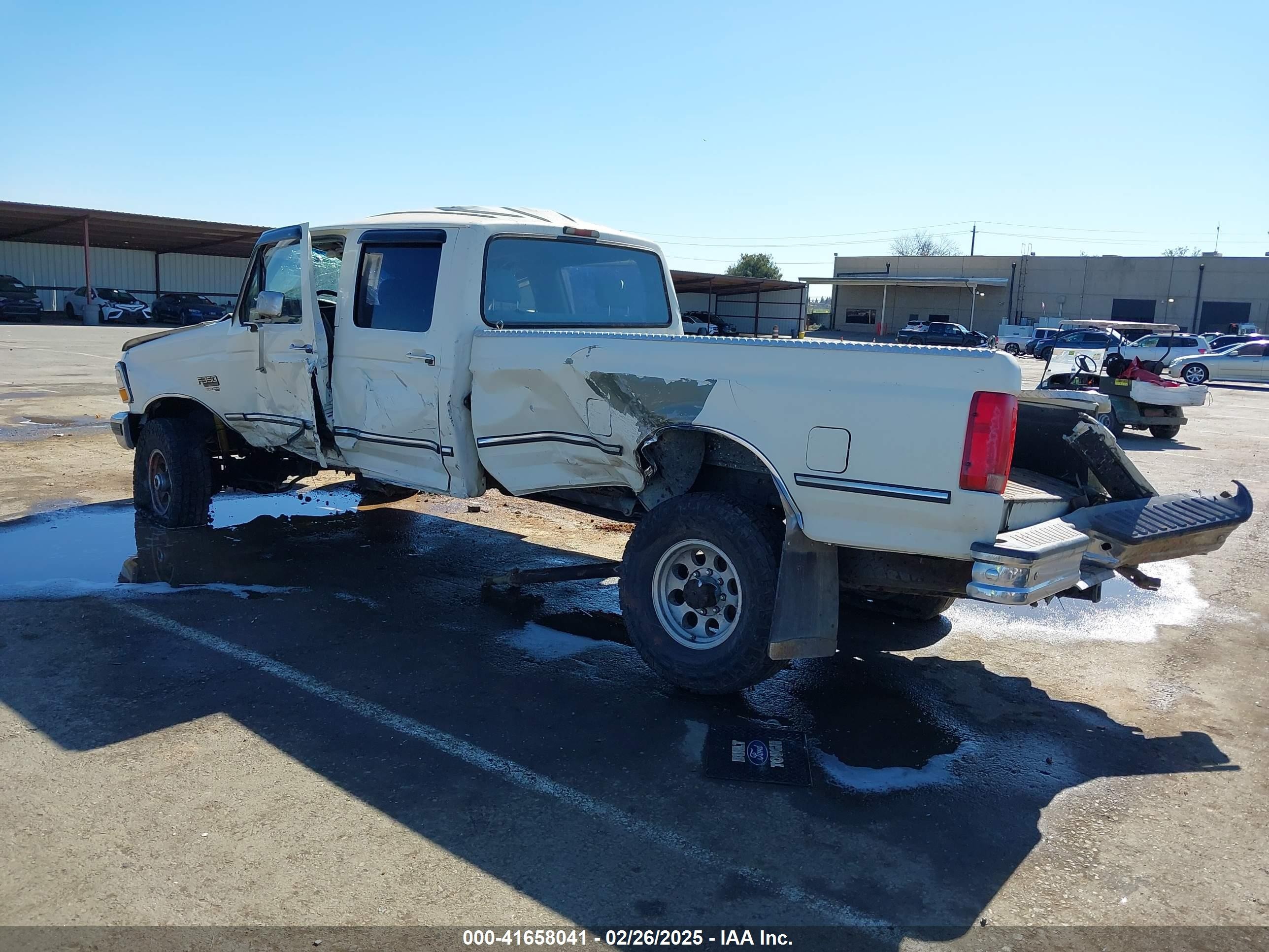 1995 Ford F350   White vin: 1FTJW36F5SEA51337