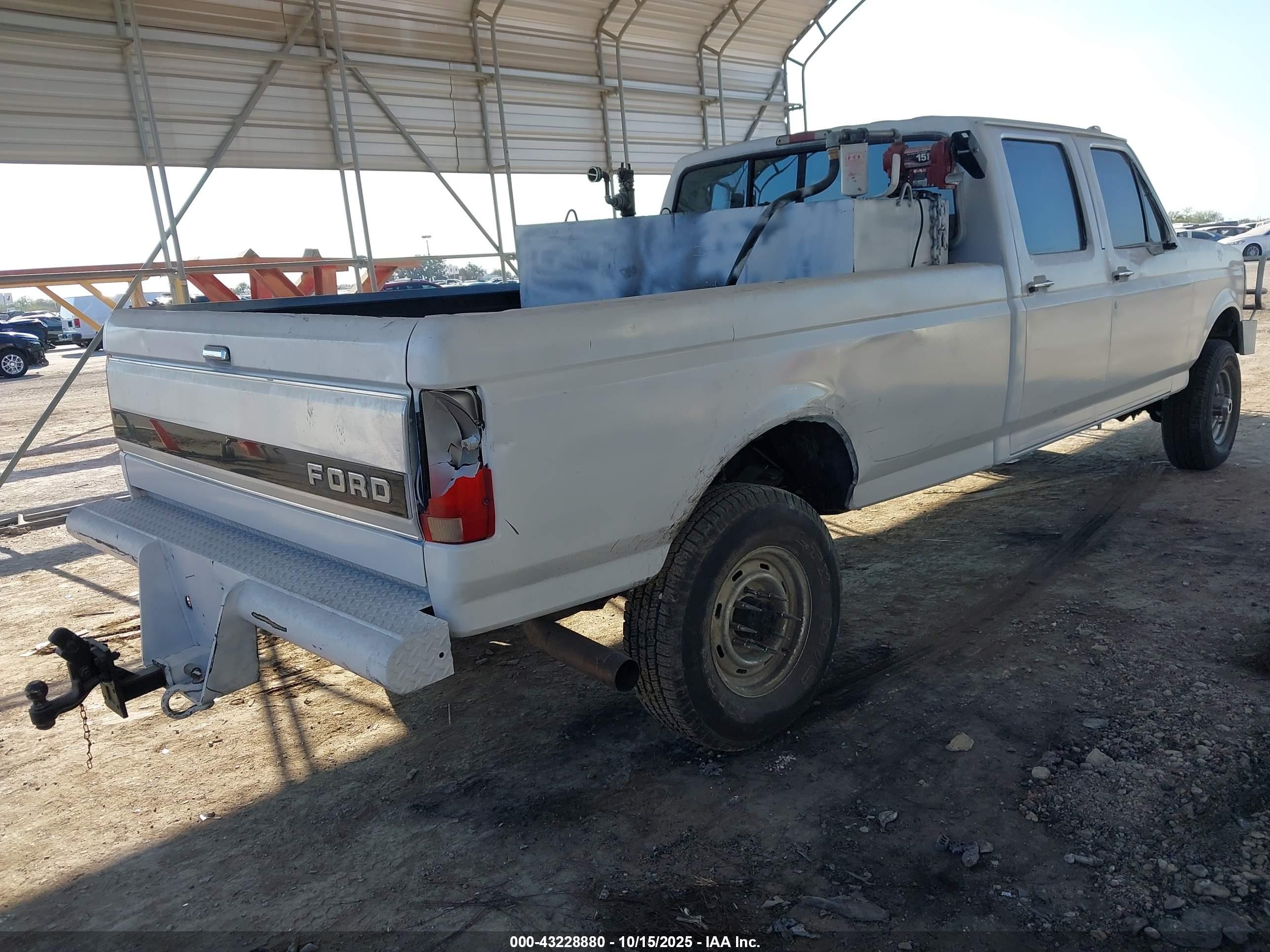 1995 Ford F350   White vin: 1FTJW36F5SEA82040
