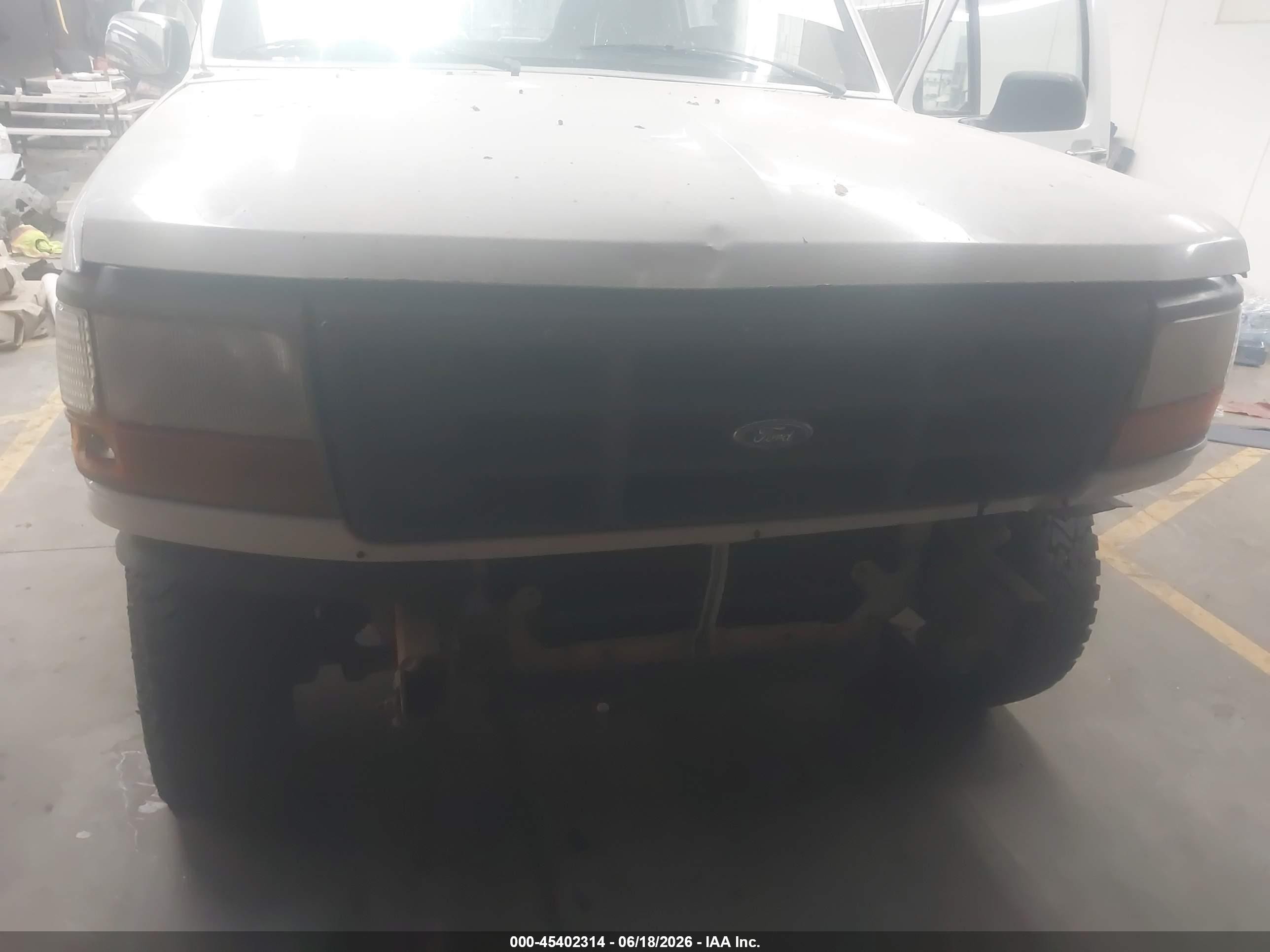 1997 Ford F-350 Xl White vin: 1FTJW36F8VEB17822