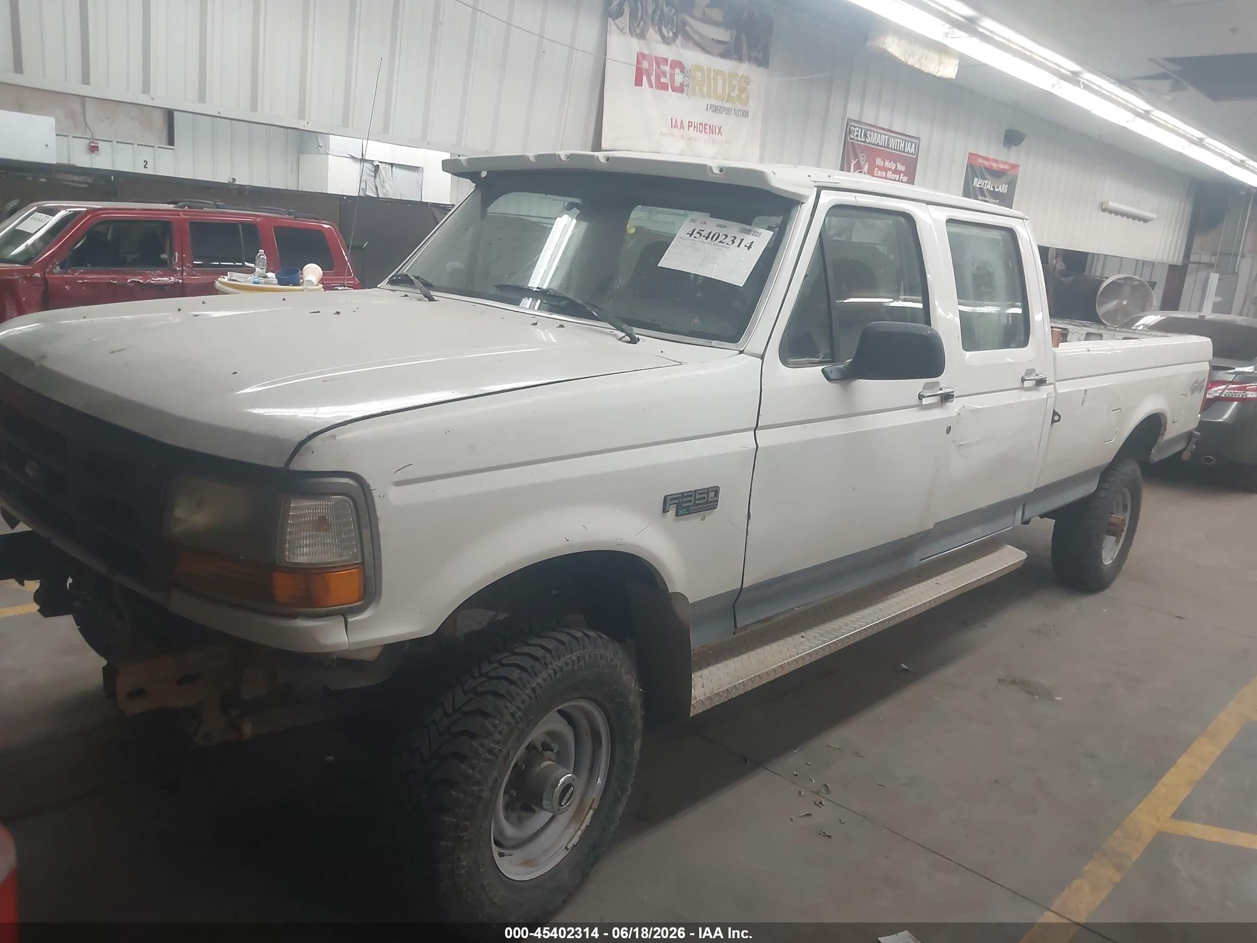 1997 Ford F-350 Xl White vin: 1FTJW36F8VEB17822