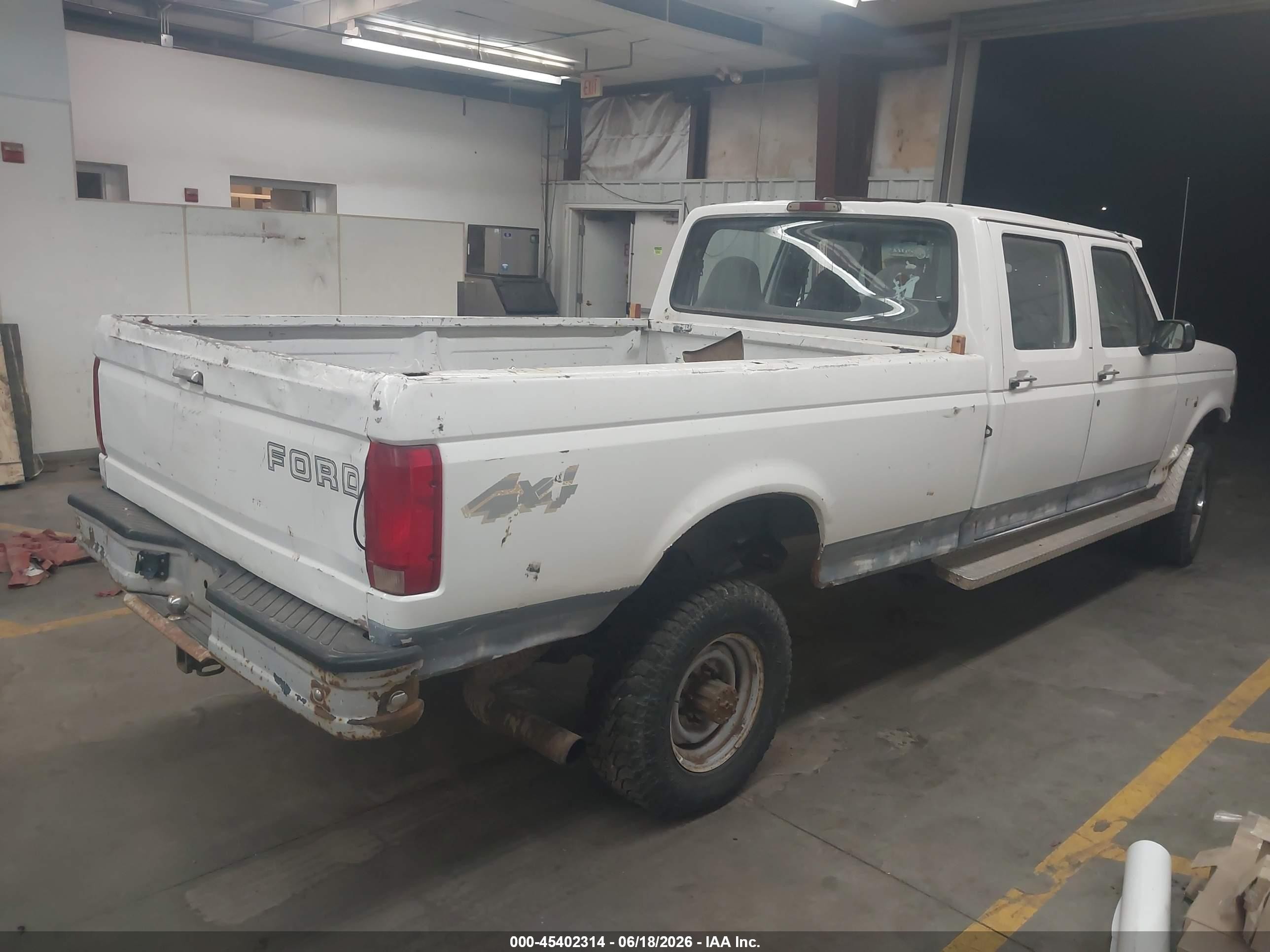 1997 Ford F-350 Xl White vin: 1FTJW36F8VEB17822